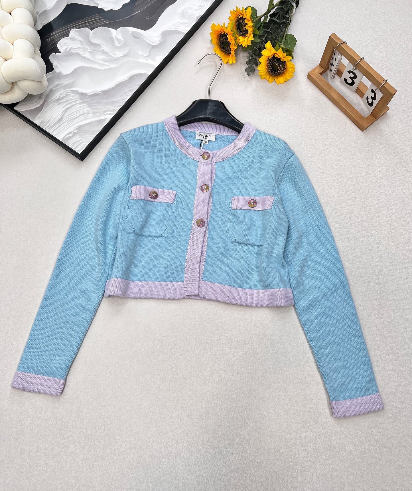 C 24 classic macaron color four-pocket contrast color knitted cardigan