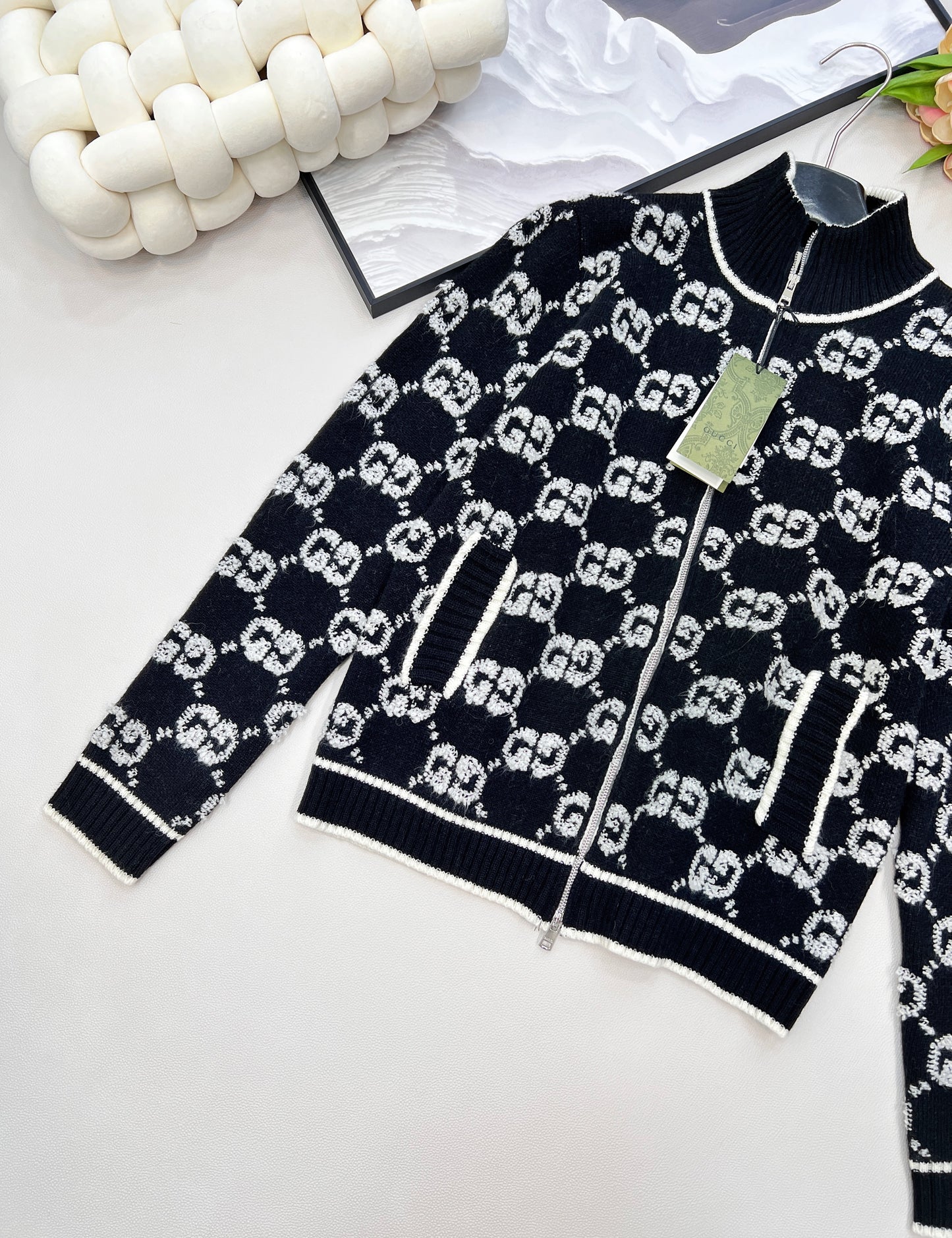 G 25 Limited Edition Classic Stand-Up Collar Jacquard Knit Zipper Cardigan