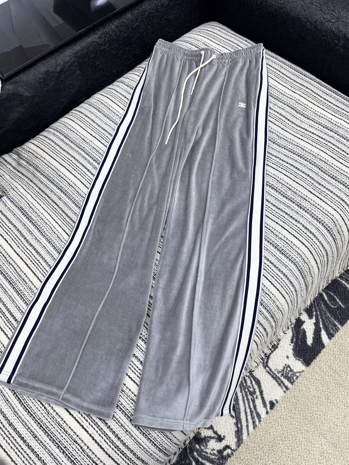 CE 25 autumn and winter new products high-end custom velvet coat + elastic waist trousers suit