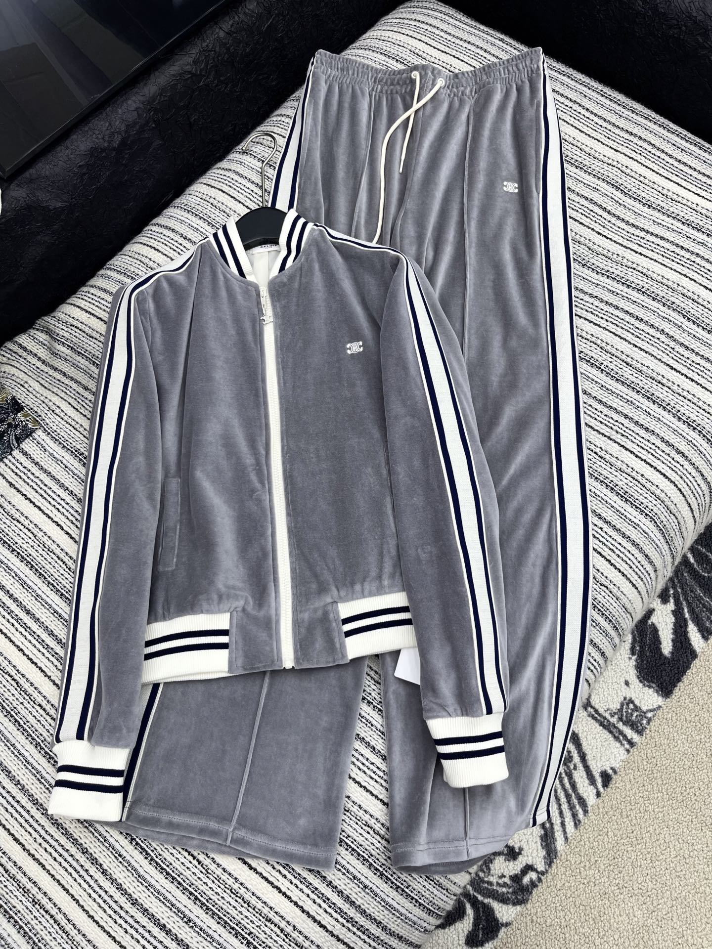 CE 25 autumn and winter new products high-end custom velvet coat + elastic waist trousers suit