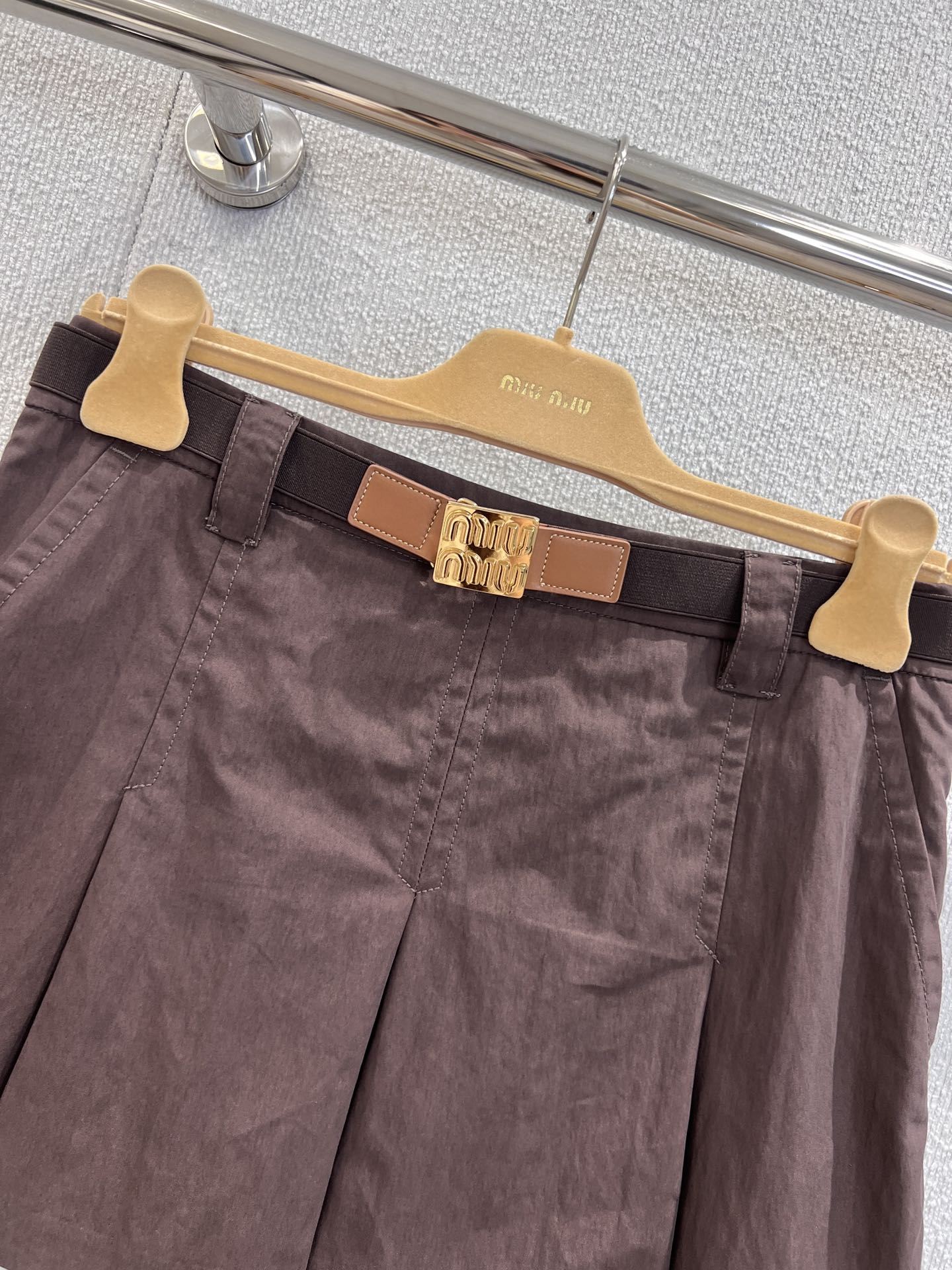 M 25 early fall new England style belt pleated short skirt