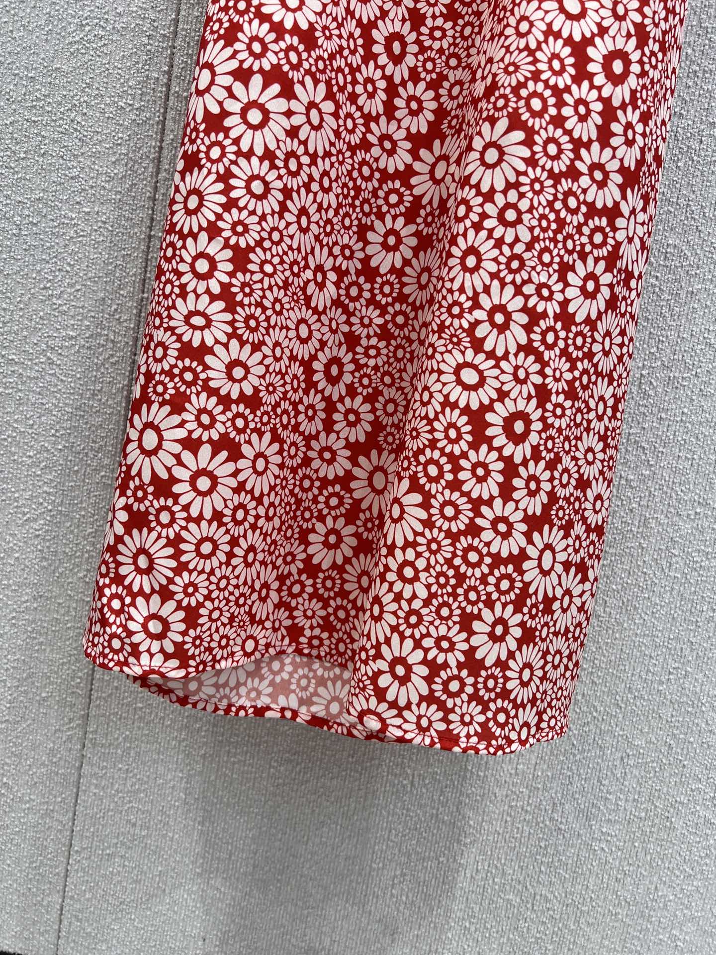 M 25 new spring and summer red floral halter dress
