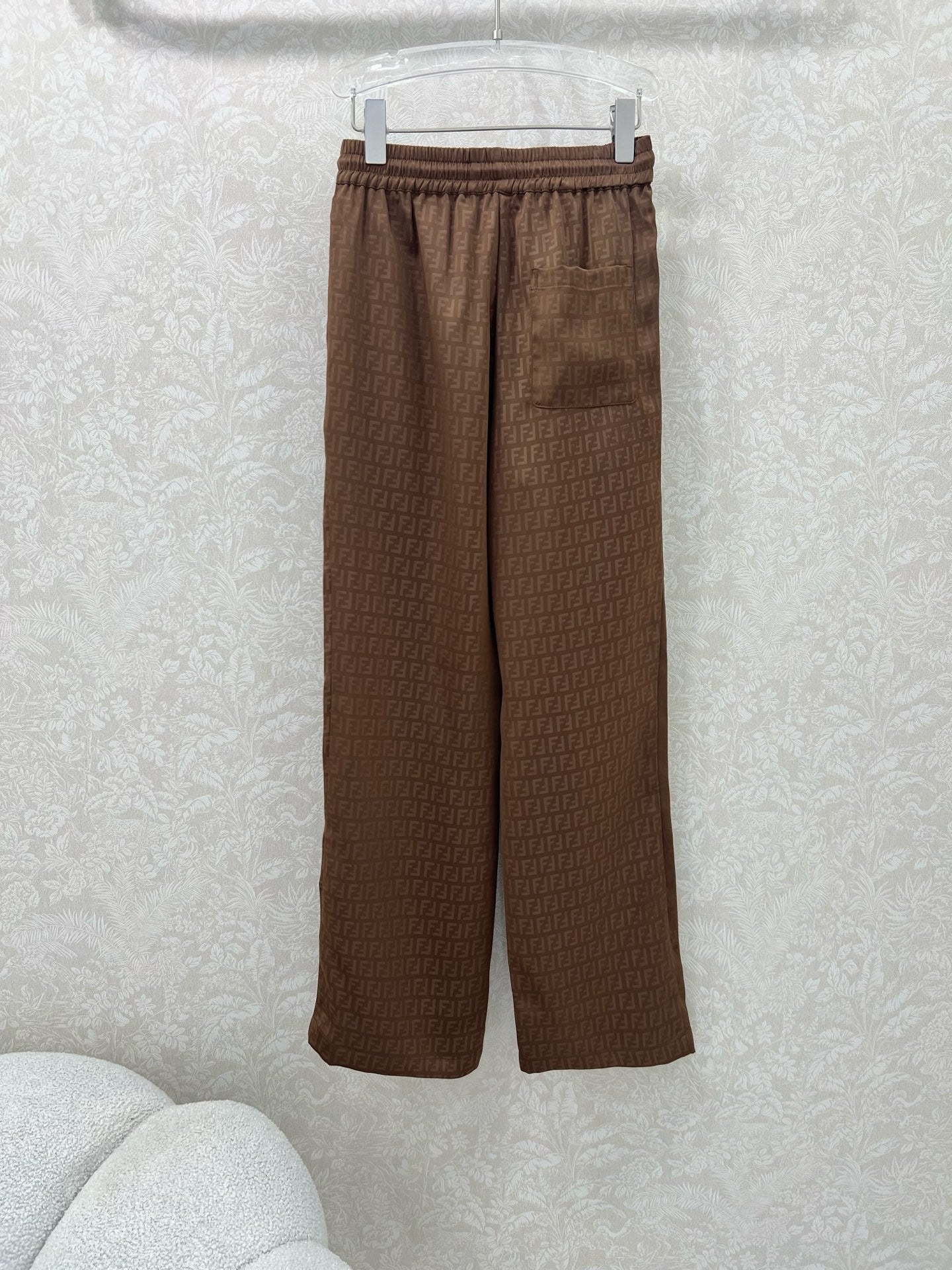 F 25 Summer New Old Flower Alphabet Dark Printed Wide Leg Pants