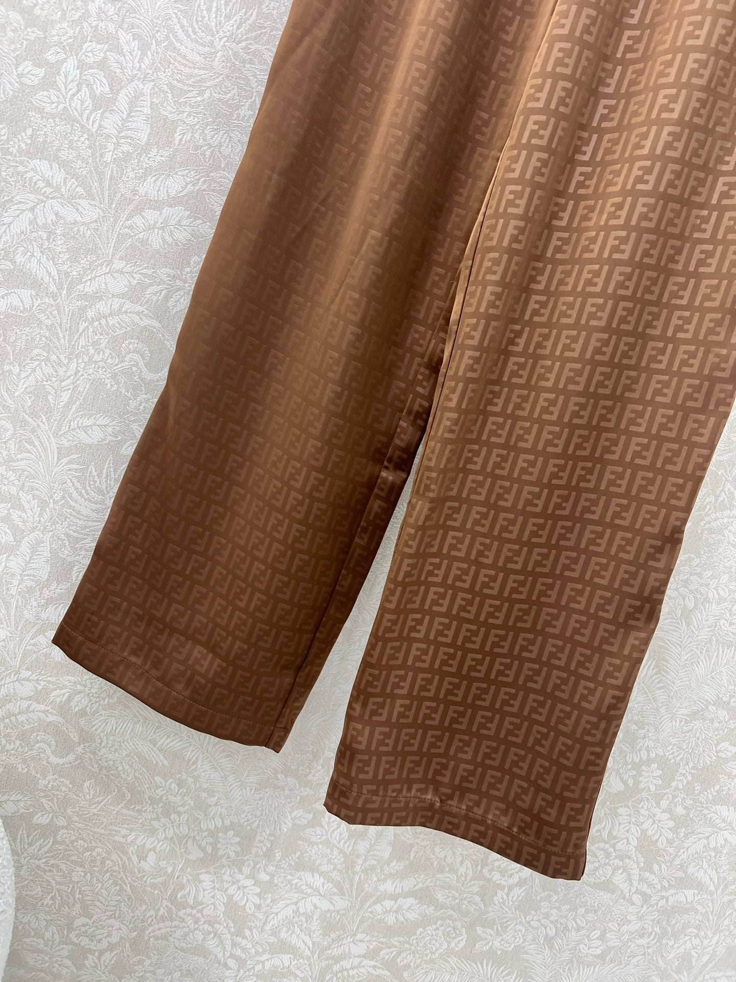 F 25 Summer New Old Flower Alphabet Dark Printed Wide Leg Pants