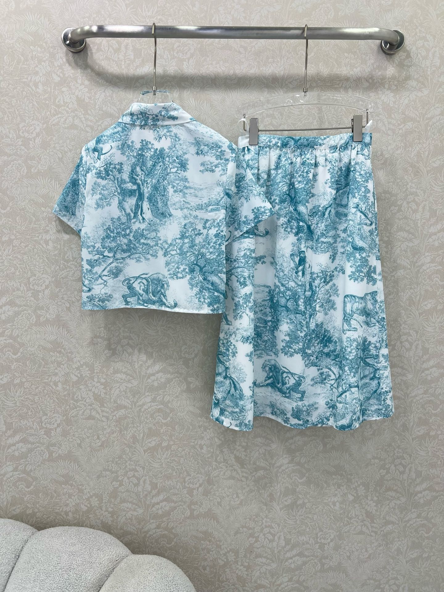 D 25 Summer new classic jungle animal suits