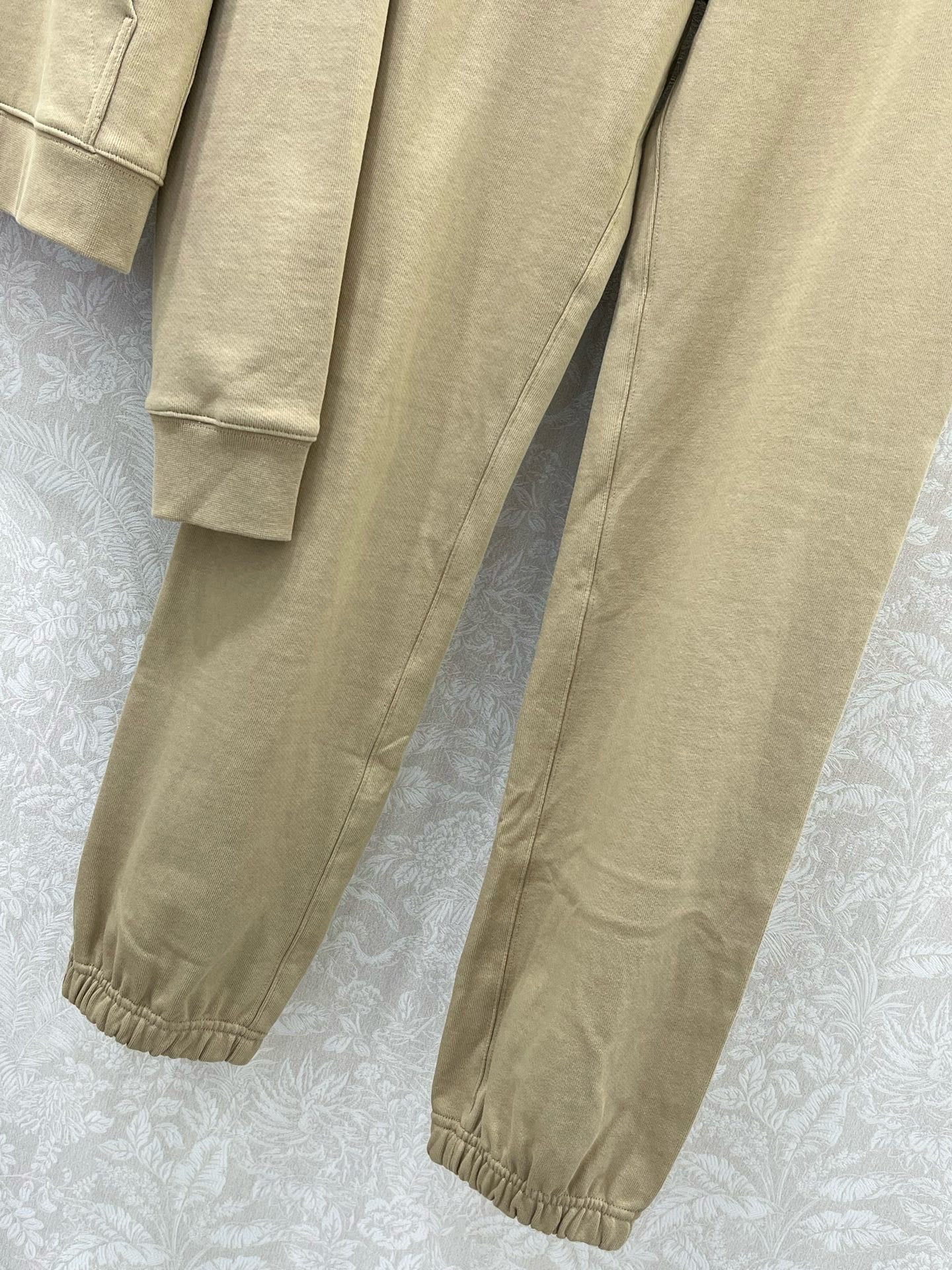 BU 25 Hooded drawstring zipper jacket and pants set