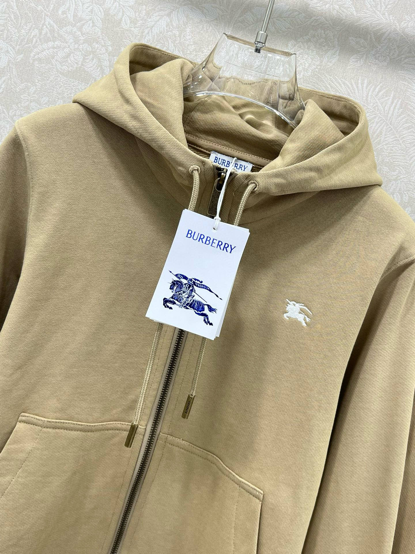 BU 25 Hooded drawstring zipper jacket and pants set