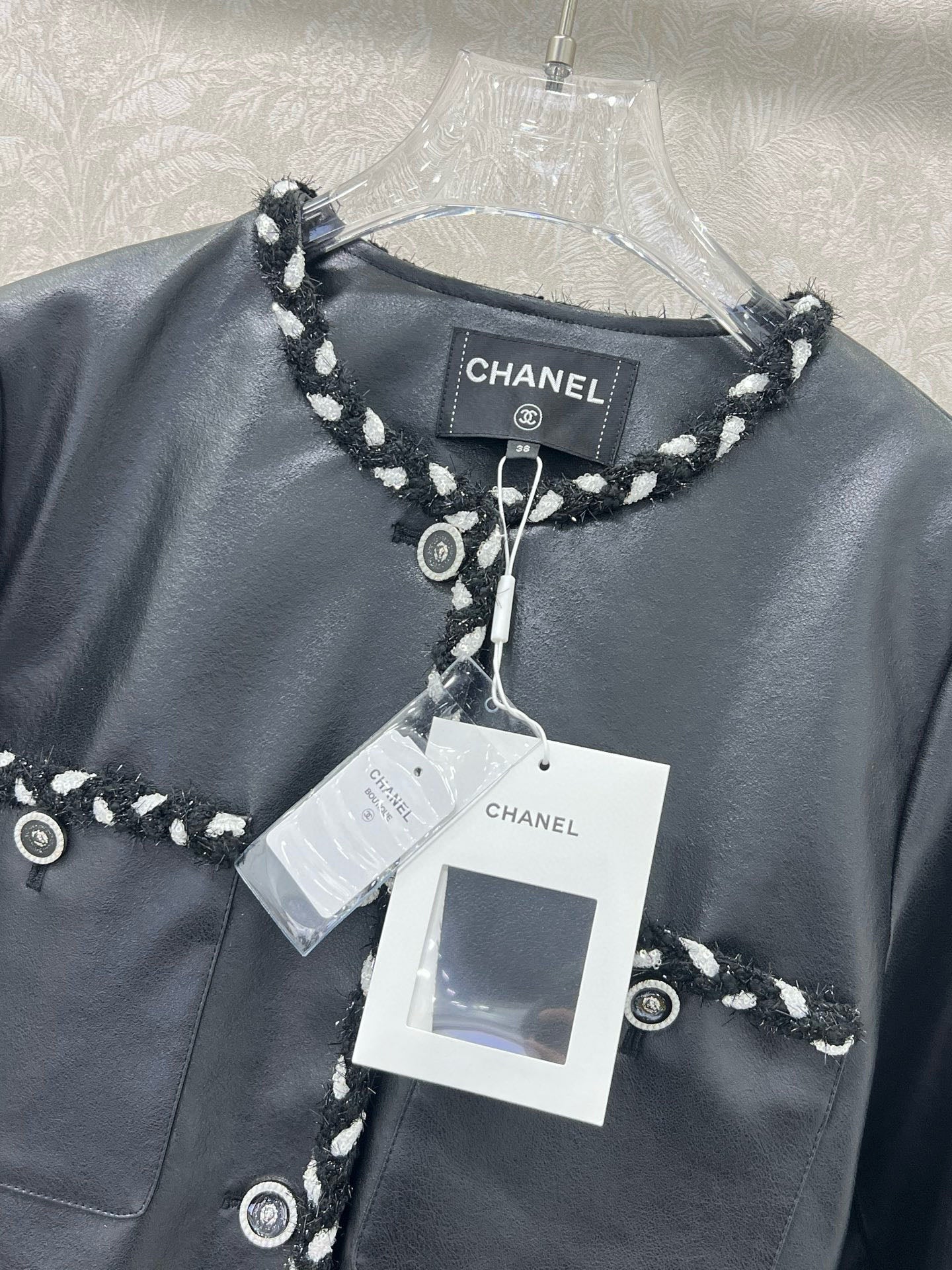 C 25 New Knitted Edge Leather Jacket