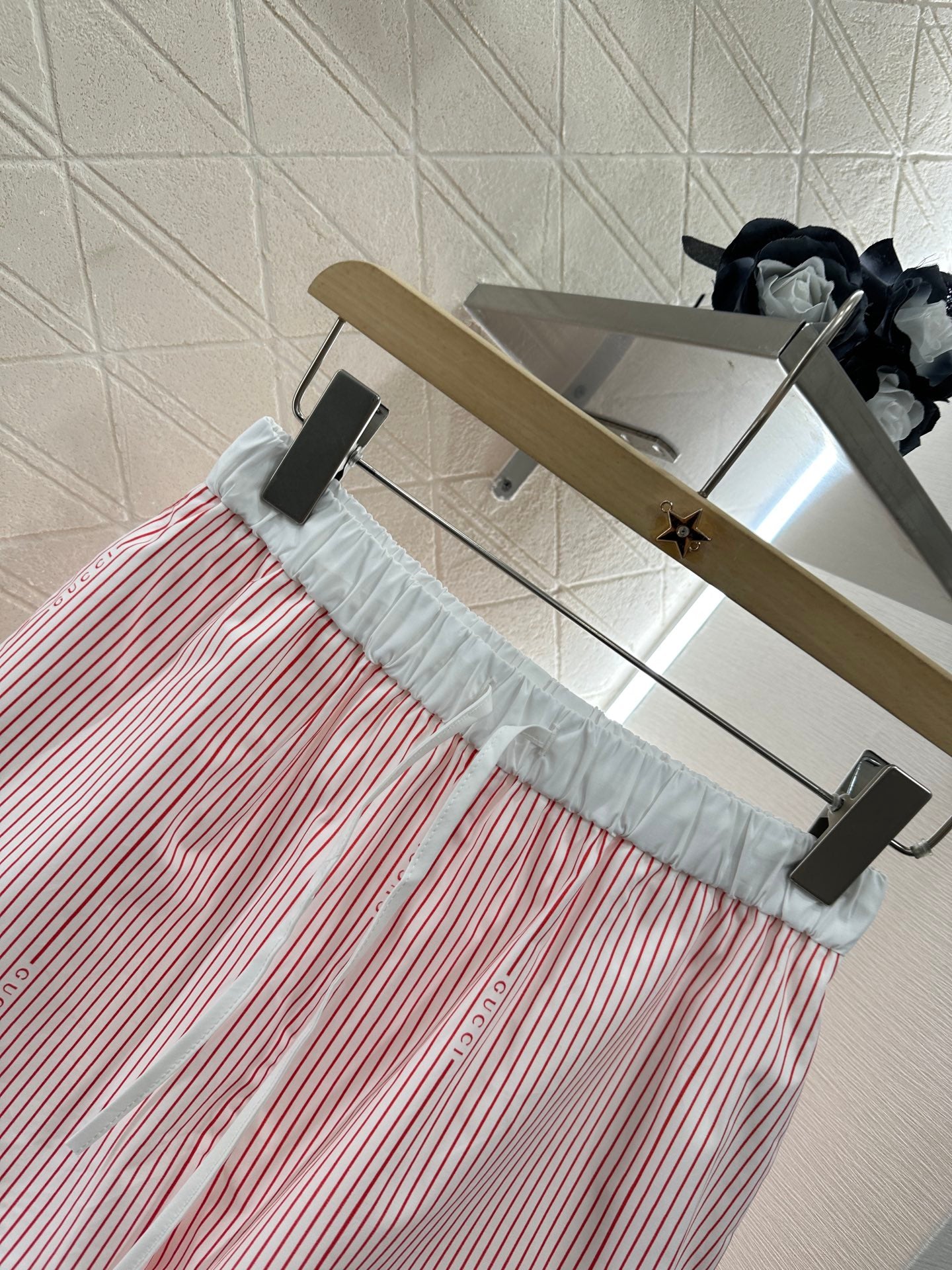 G 25 Striped Mid Sleeve Shorts