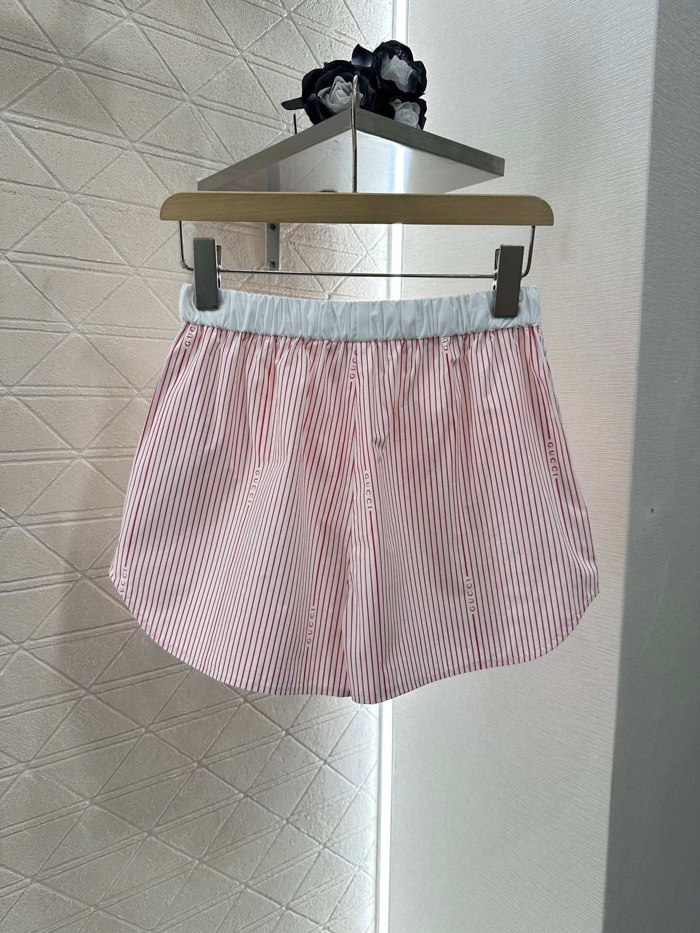 G 25 Striped Mid Sleeve Shorts