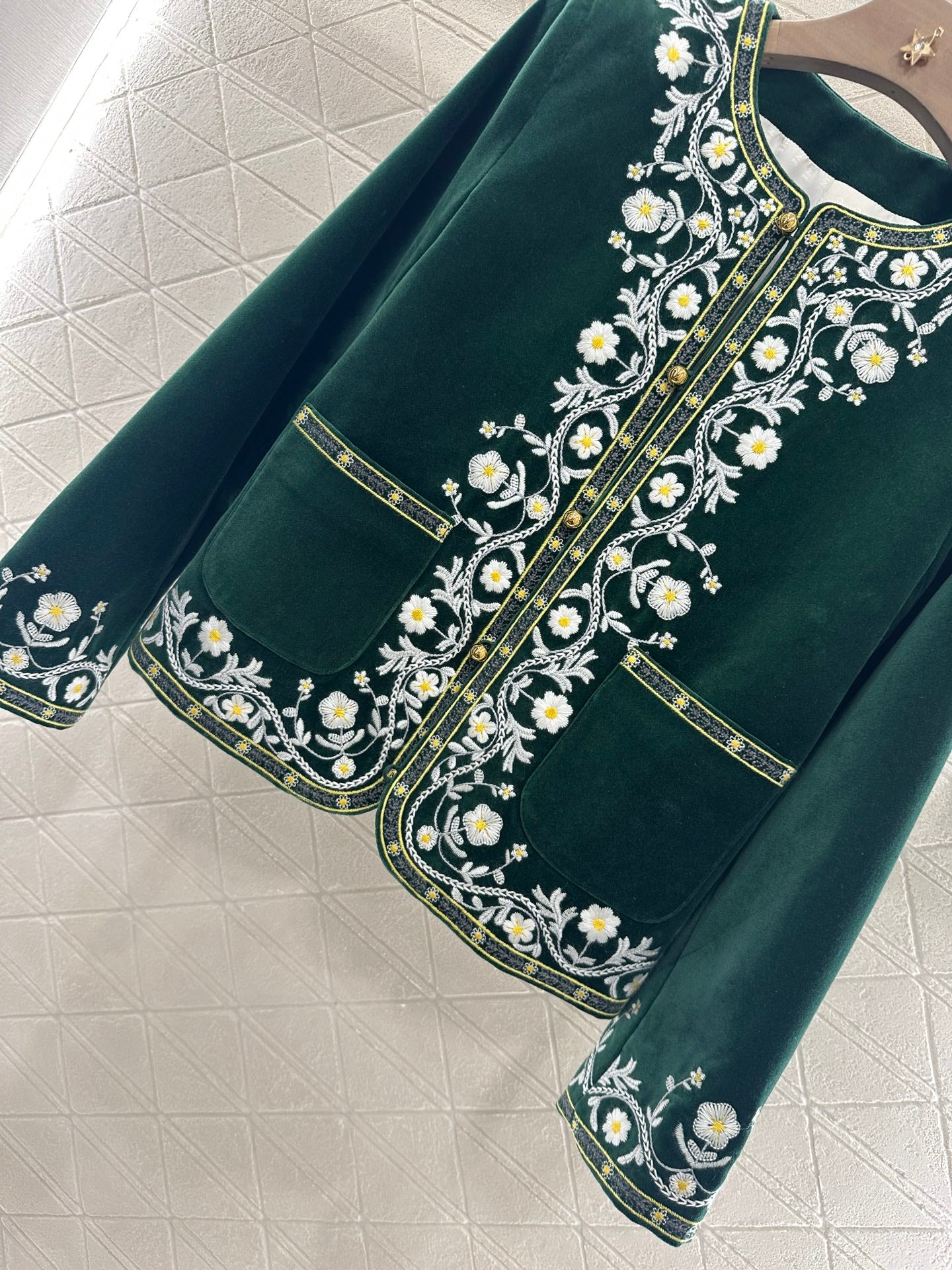 CE 2025 Velvet Embroidery Crew Neck Jacket