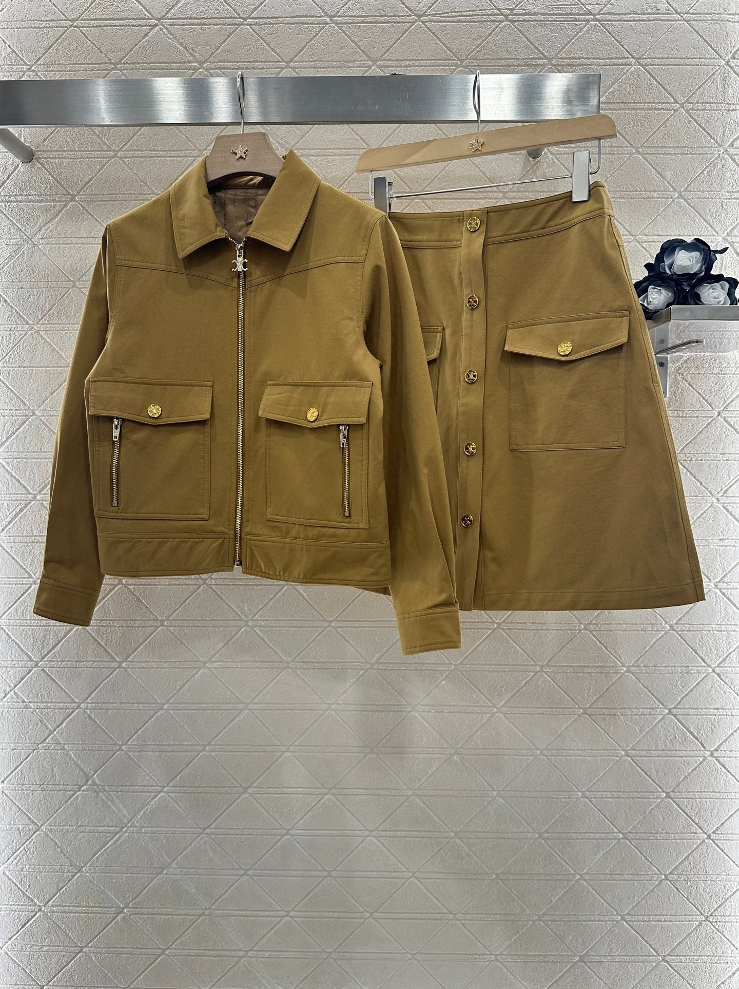 CE 2025 Vintage Lapel Jacket and Half Skirt Suit