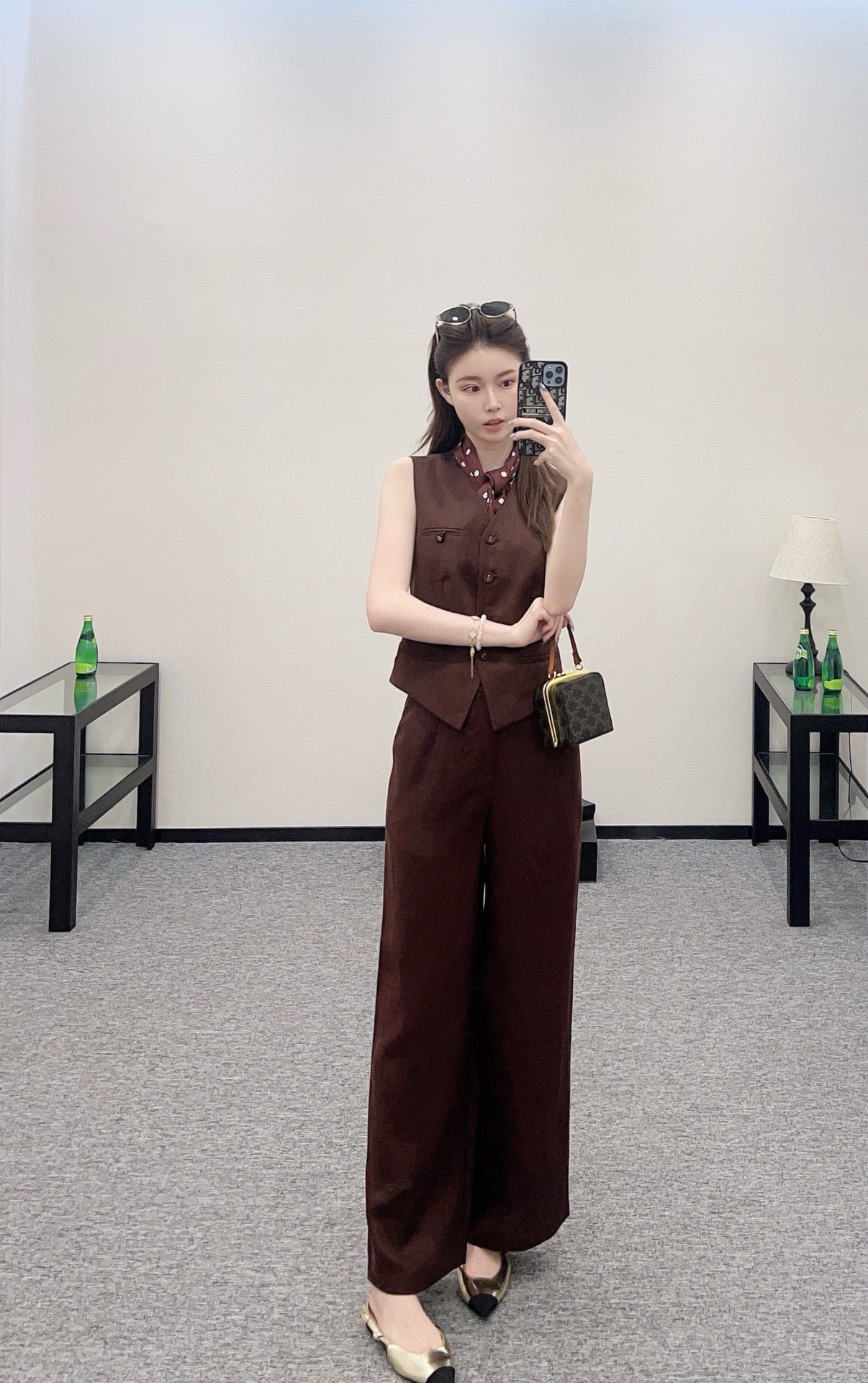 D 25 Silk scarf vest wide-legged pants set