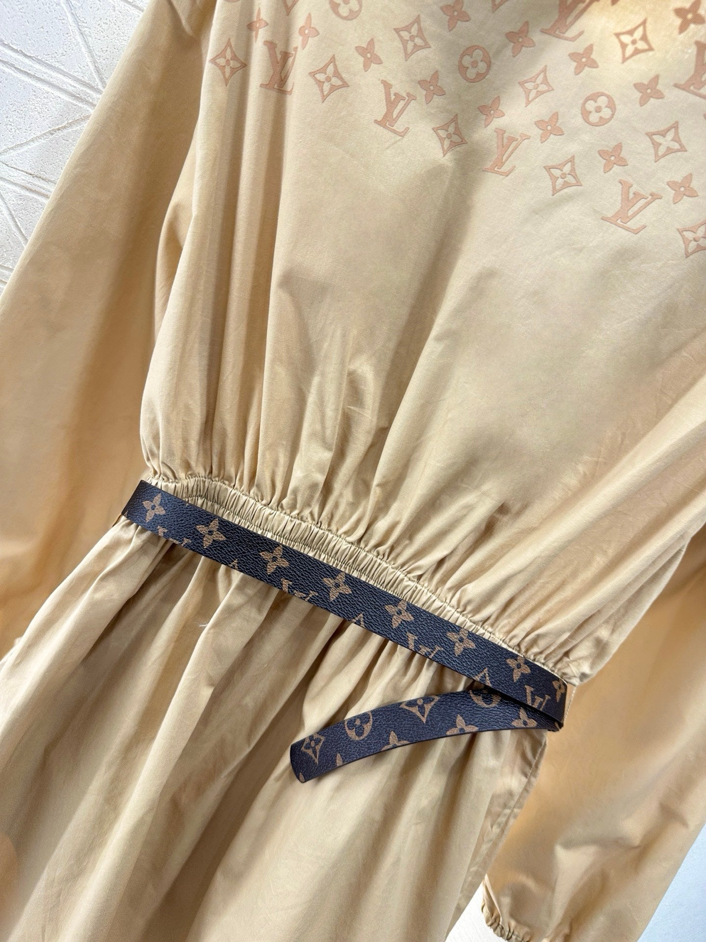 L 25 New Lapel zipper belt dress