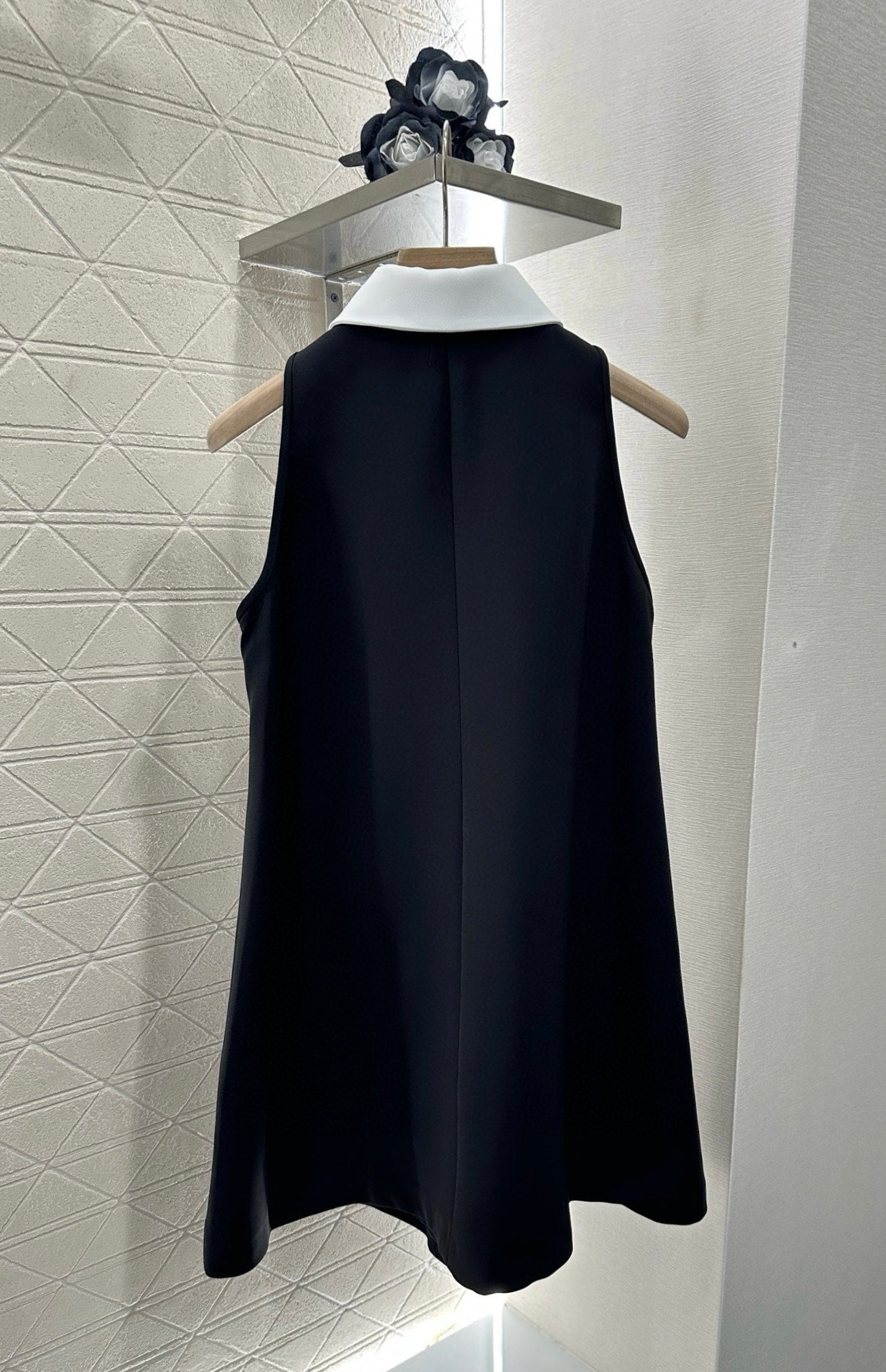 L 25 New Lapel contrast dress