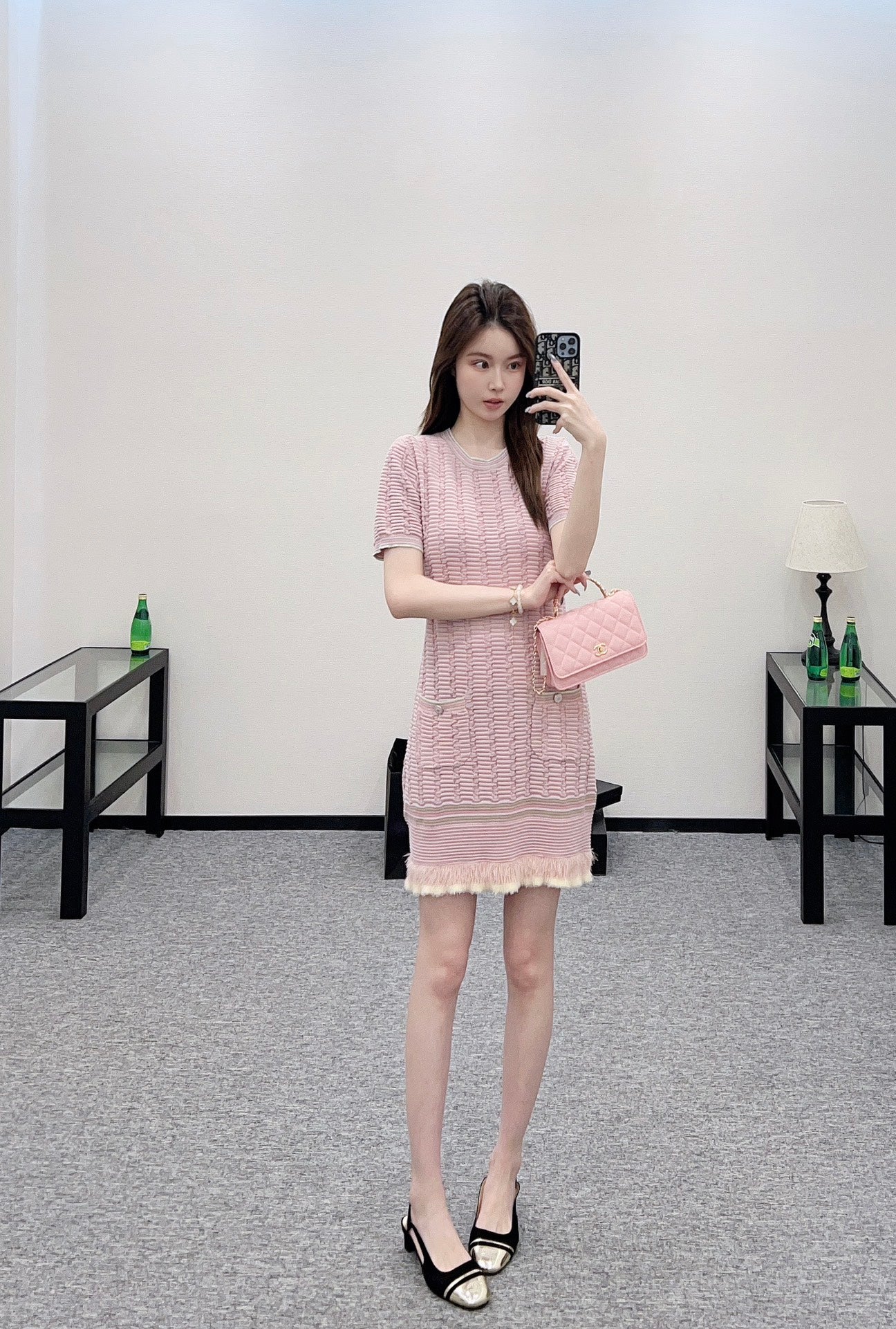 C 25 Flowing tassels contrasting color knitted short-sleeved dress