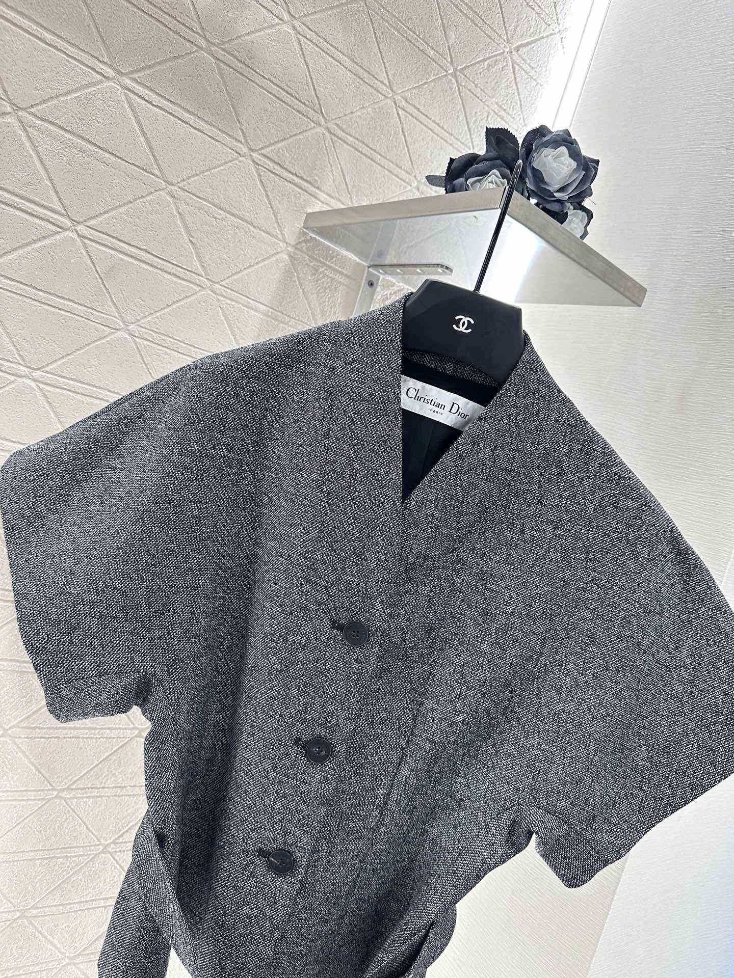 D 25 Waistband-shaped coat
