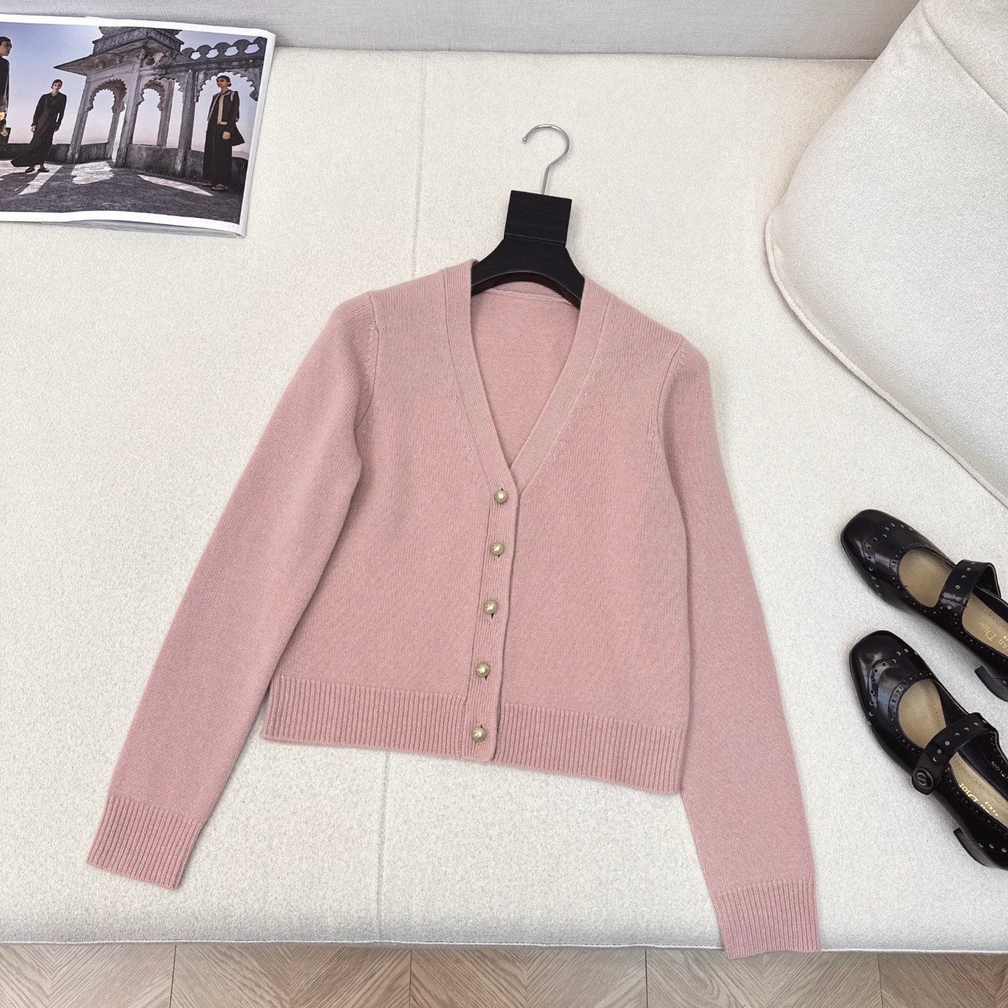 D 25Ss Early Fall New Pearl-Button Wool Knit Cardigan + Vest
