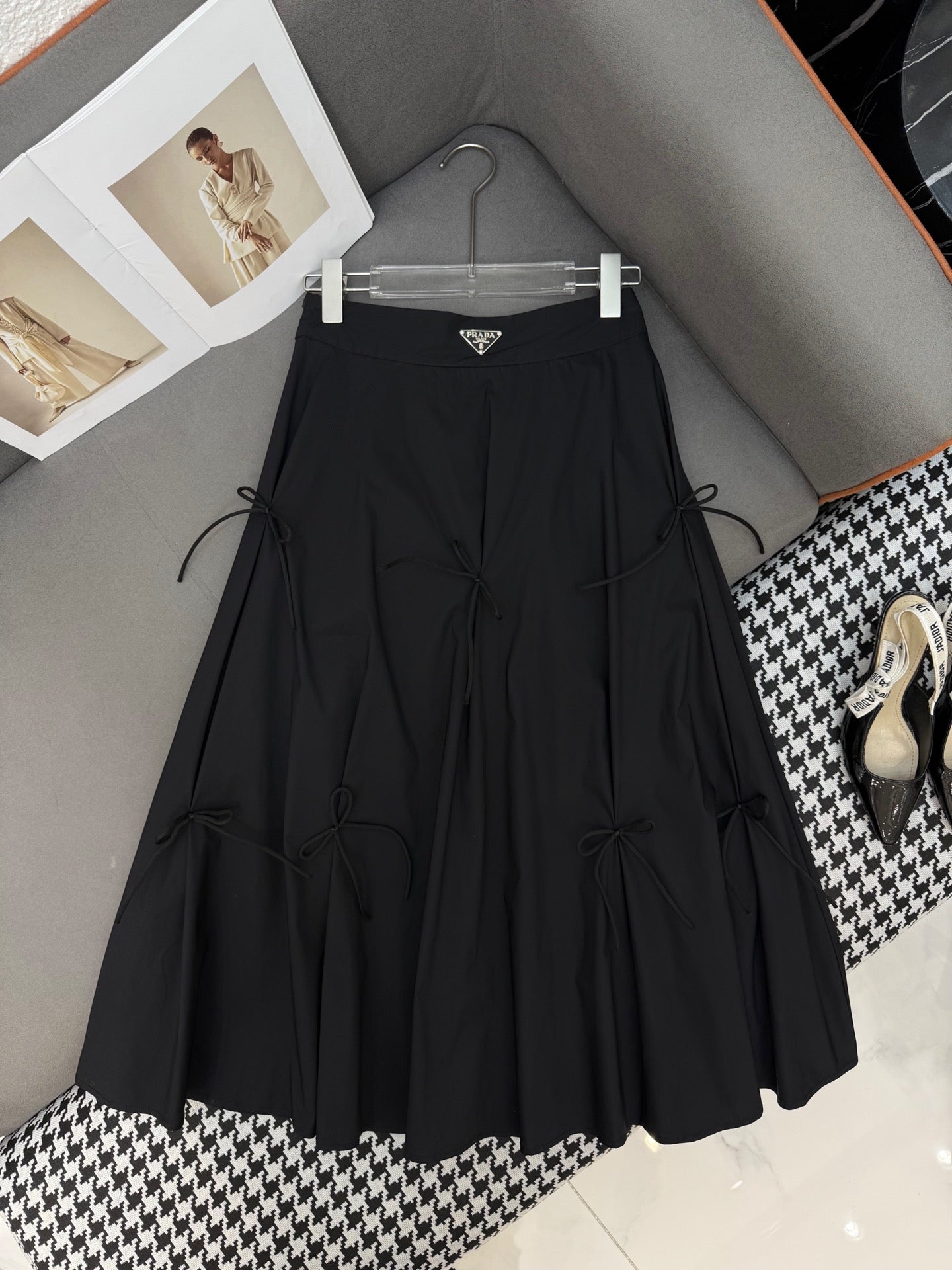 P 25SS new style skirt/classic triangle logo + bow decoration c long skirt