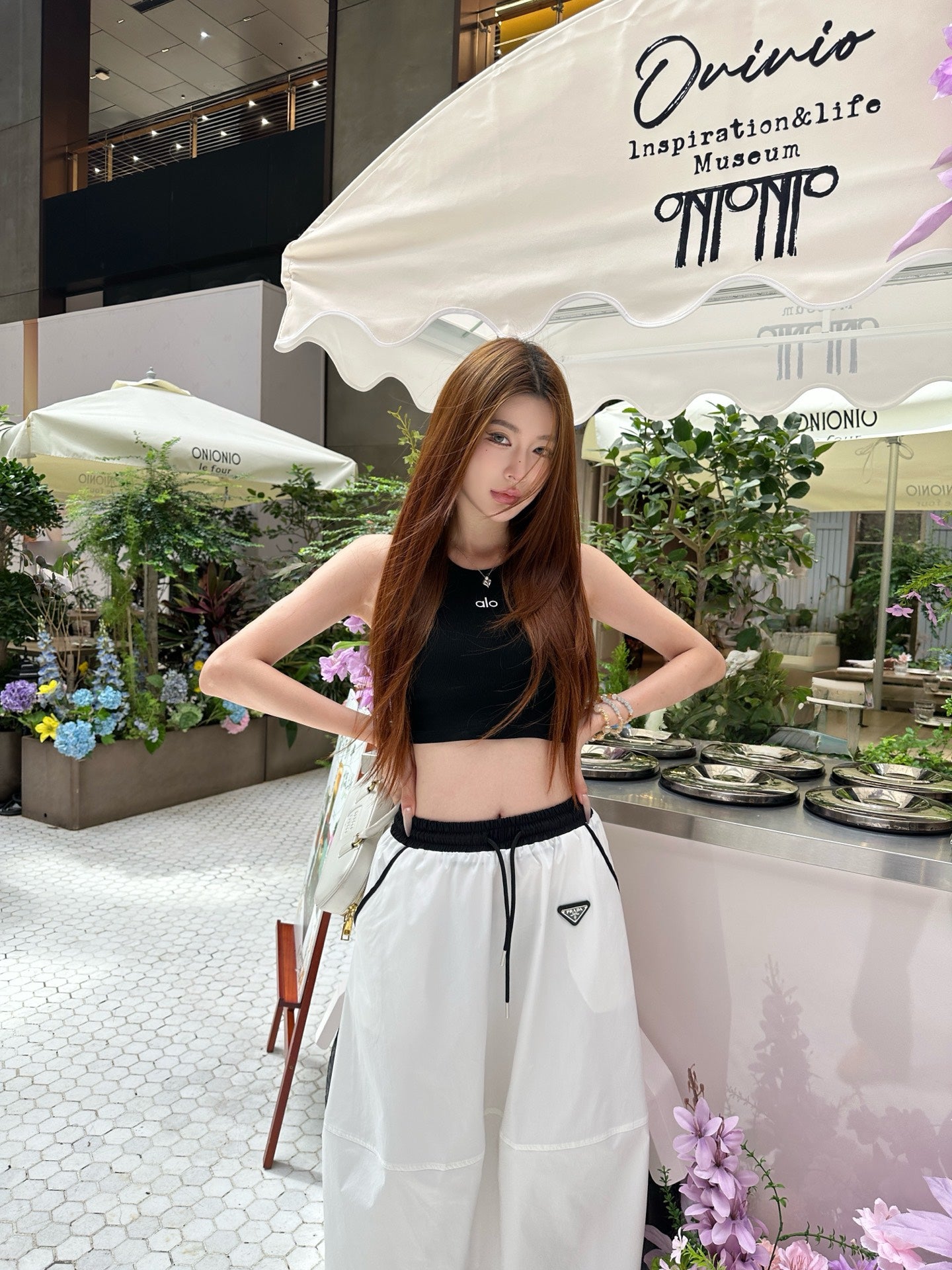 P 25 Triangle label elastic waist half skirt