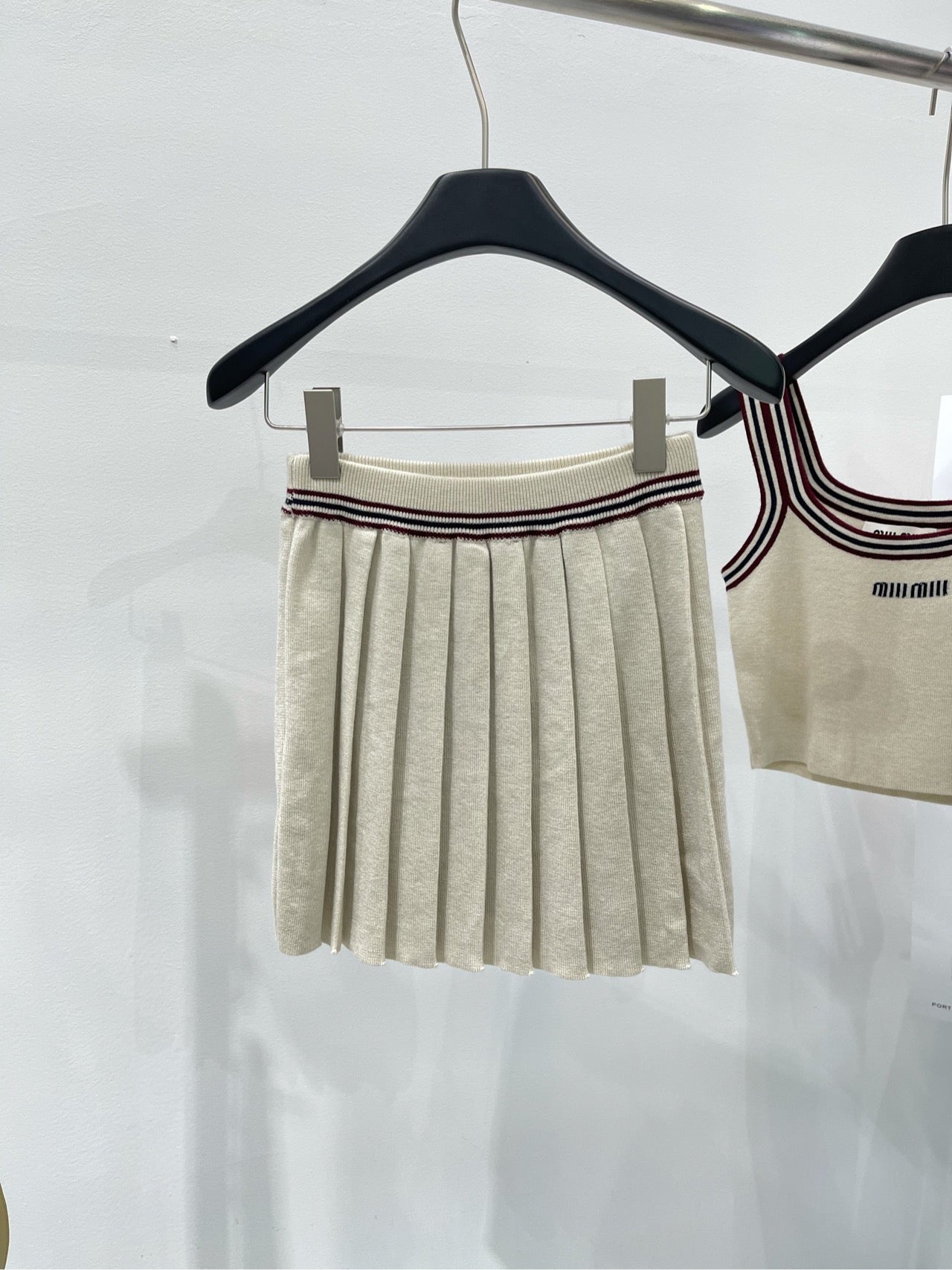 M 25Ss Apricot Trim Knit Skirt