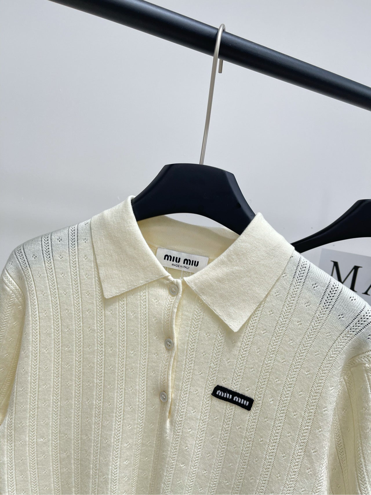 M 25Ss early spring new letters logo beige short-sleeved knit polo shirt