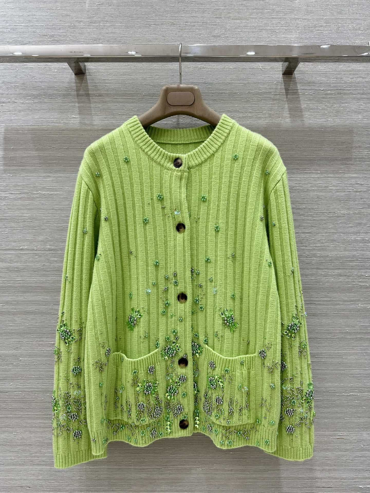 G 25 new autumn and winter products, heavy beaded embroidered cashmere cardigan