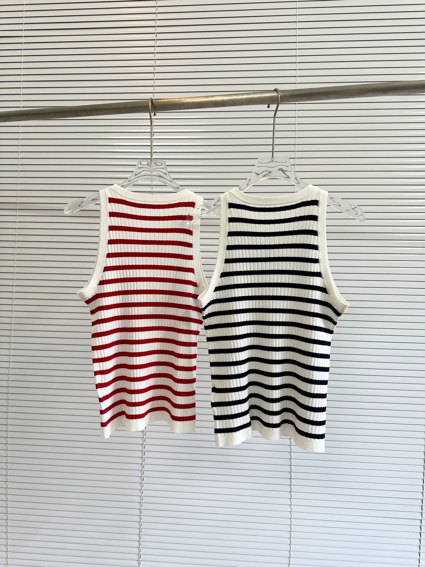 D 25 Summer New Striped Embroidered Tank Top