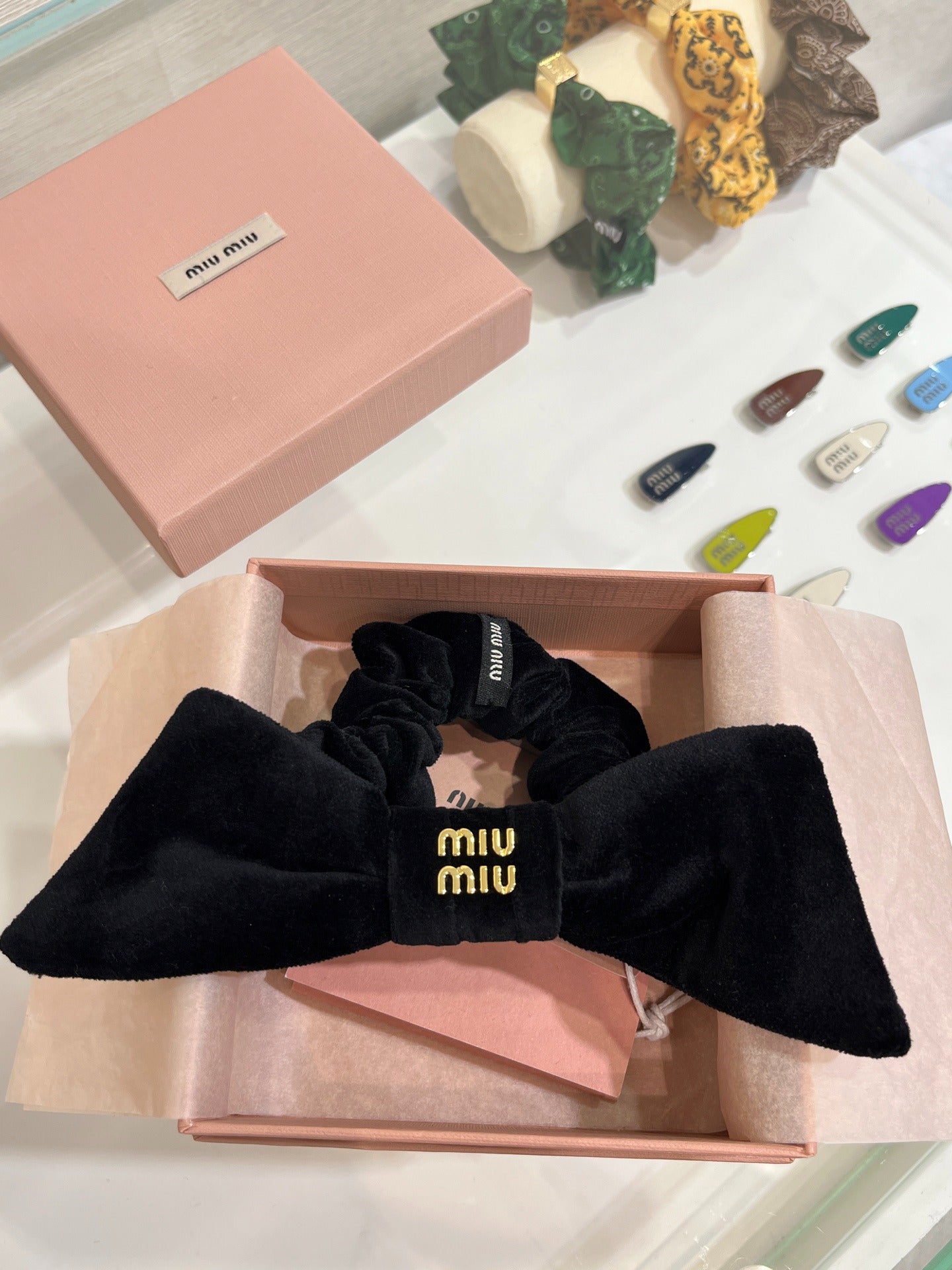 M 25 New Gold Letter Velvet Bow Hair Bands