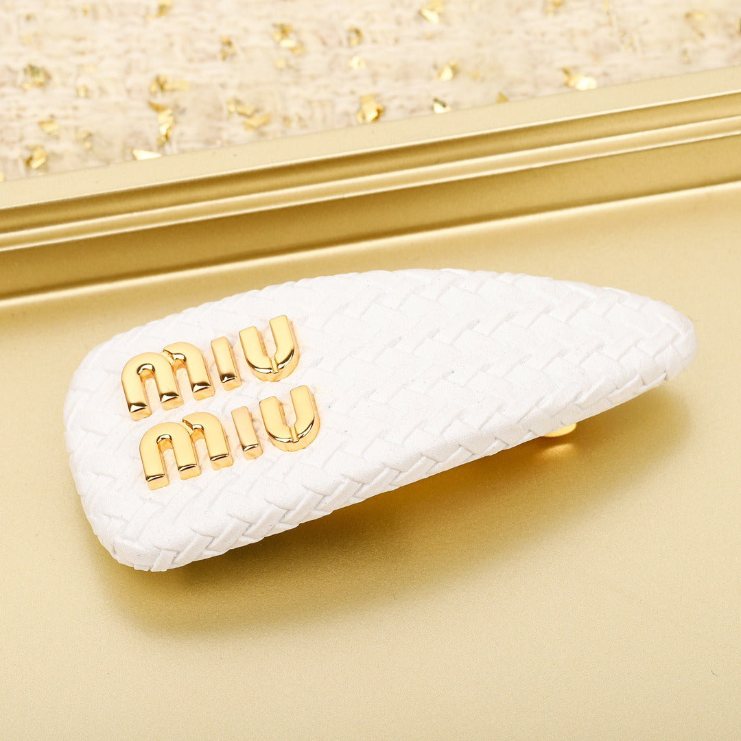 M 25 Handmade Hair Clips
