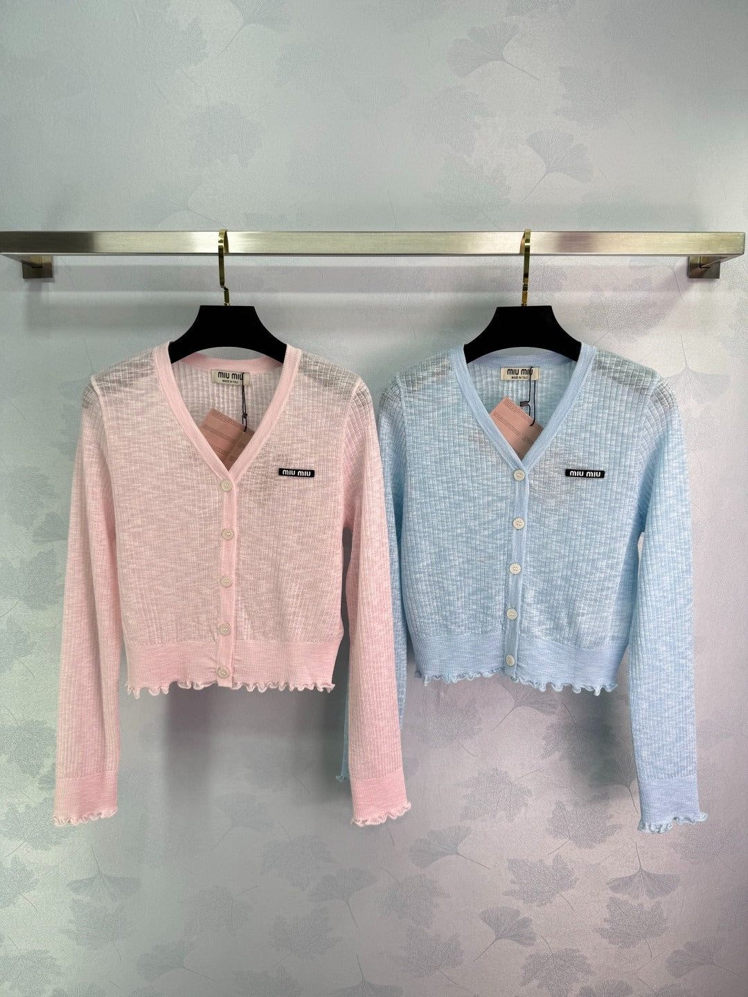 M 25 Short Thin Small Cardigan Long Sleeve