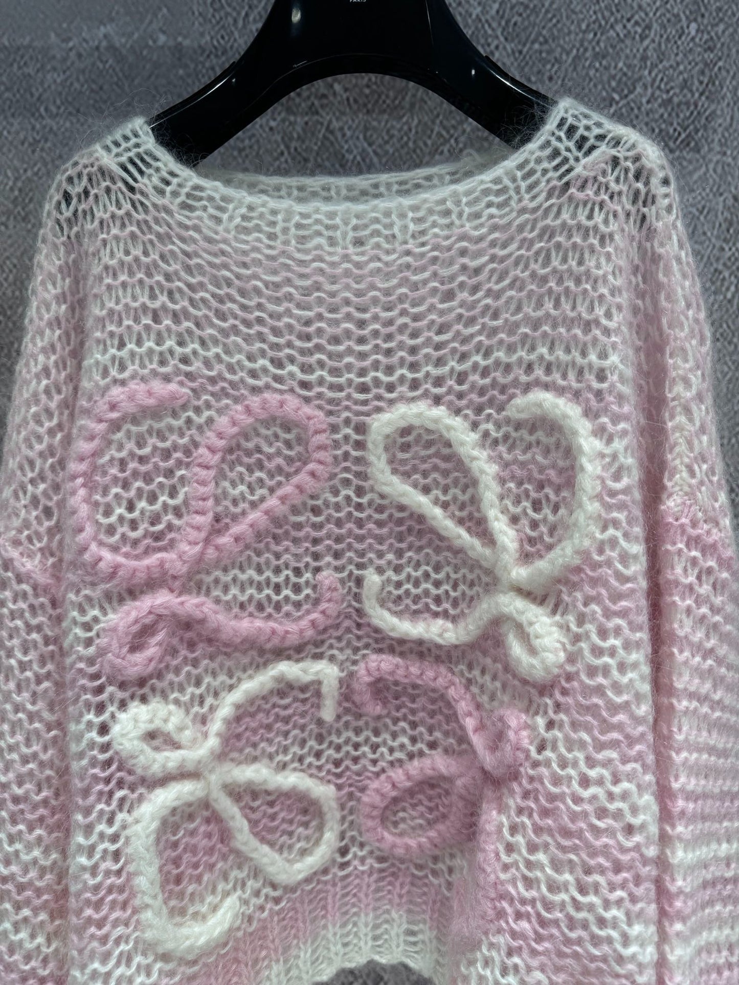 LO 25 Pink mohair sweater