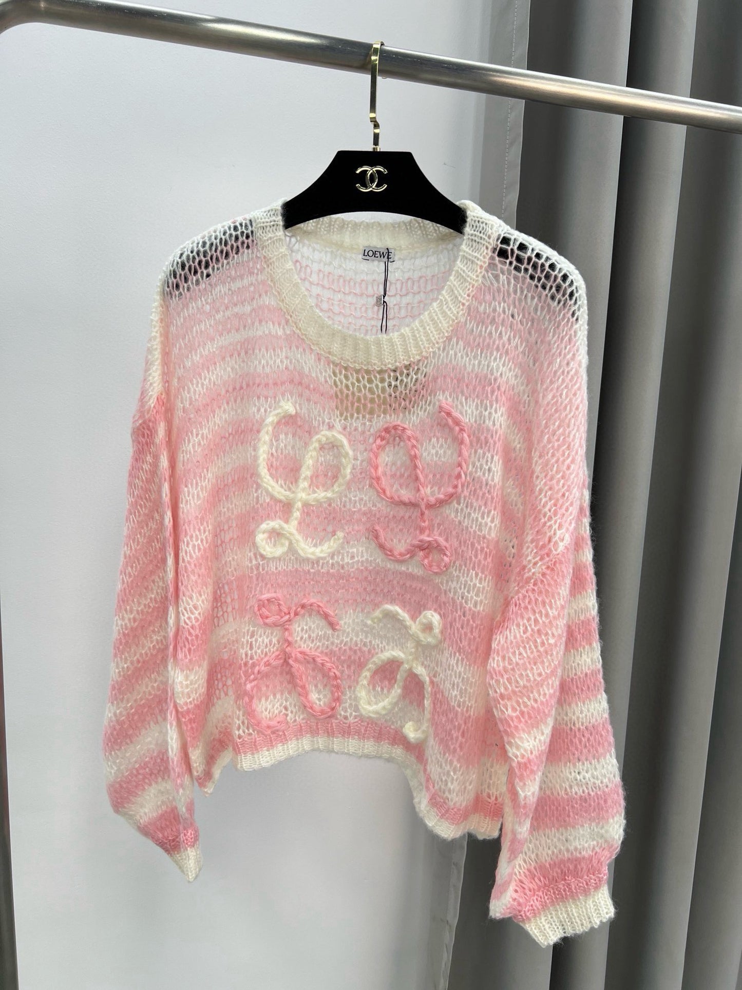 25 Seahorse hair long-sleeved sweater