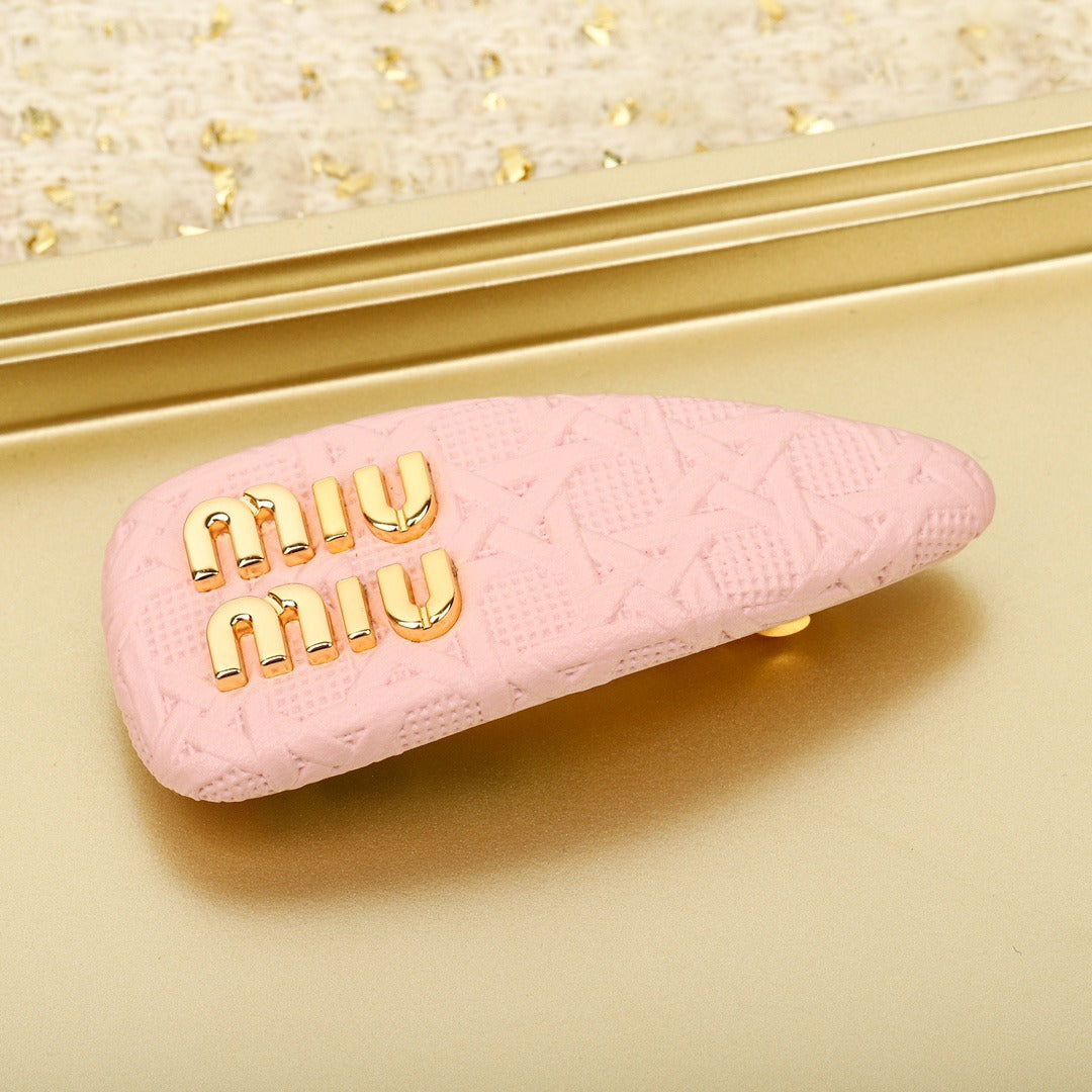 M 25 Handmade Hair Clips