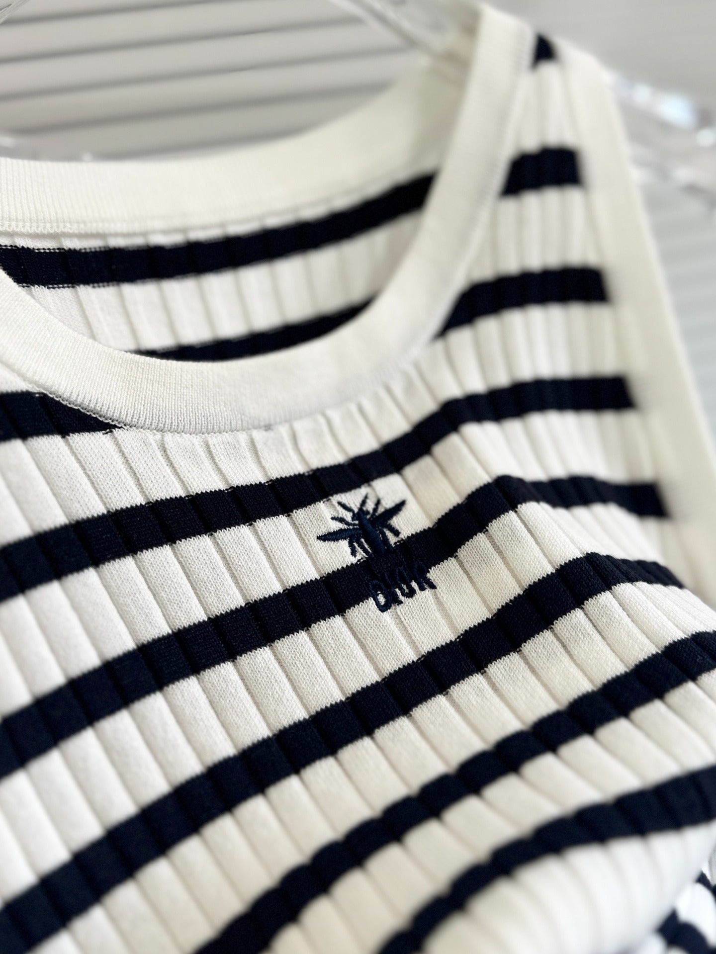 D 25 Summer New Striped Embroidered Tank Top