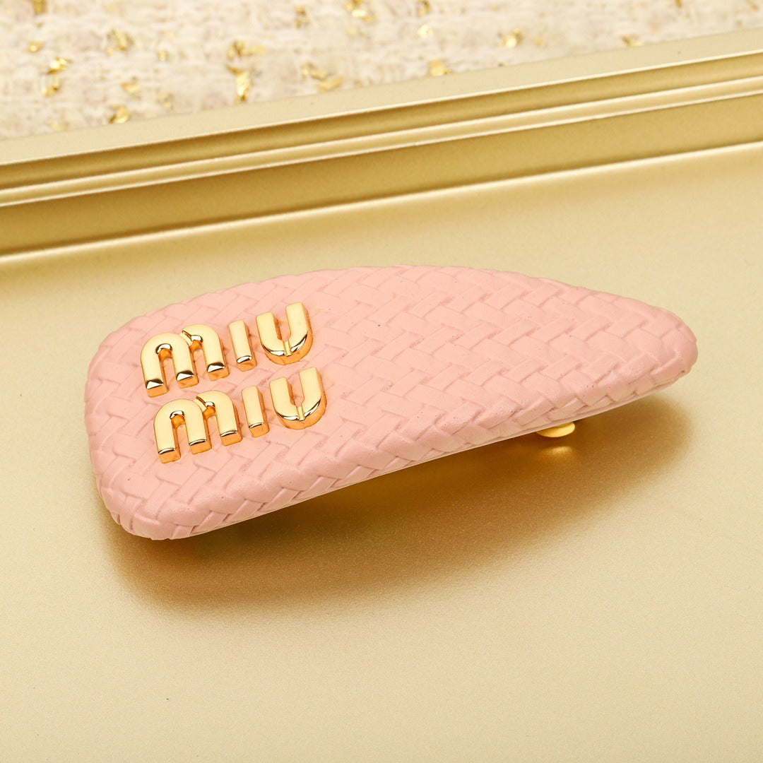 M 25 Handmade Hair Clips