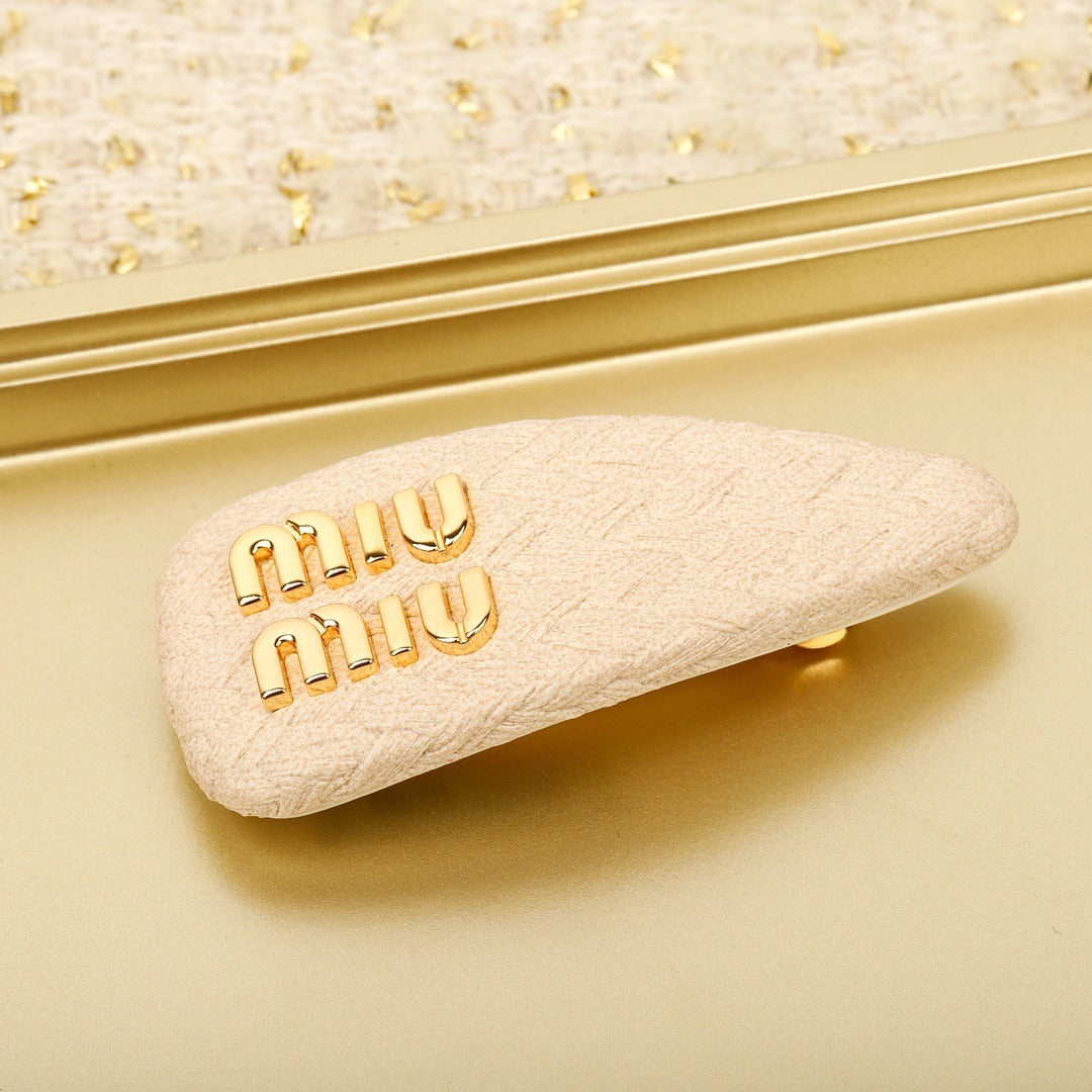 M 25 Handmade Hair Clips