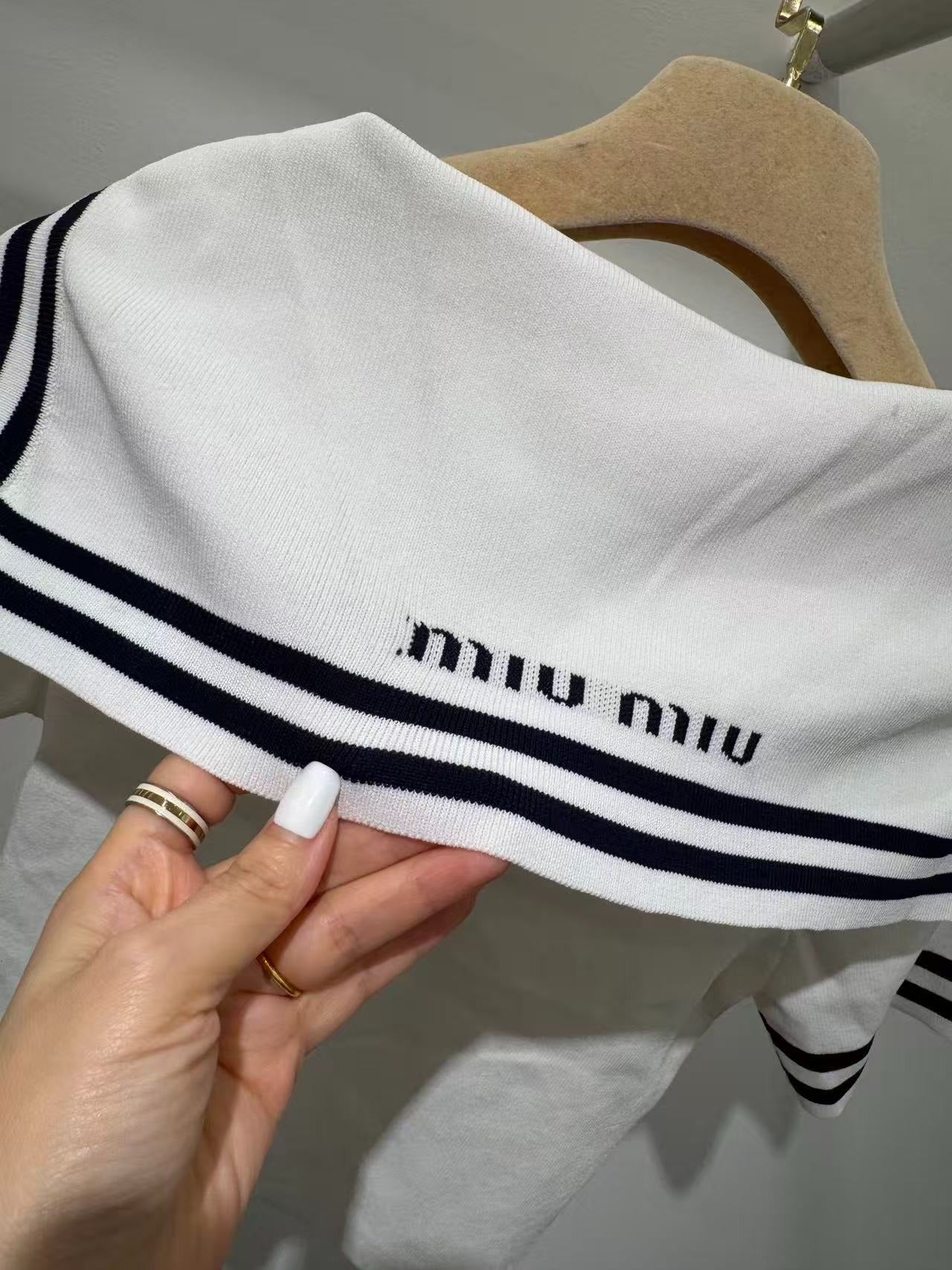 M 25 Knit Short Sleeve Navy Collar