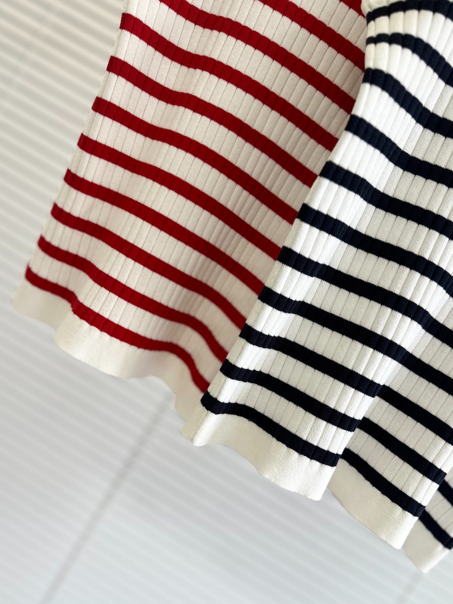 D 25 Summer New Striped Embroidered Tank Top