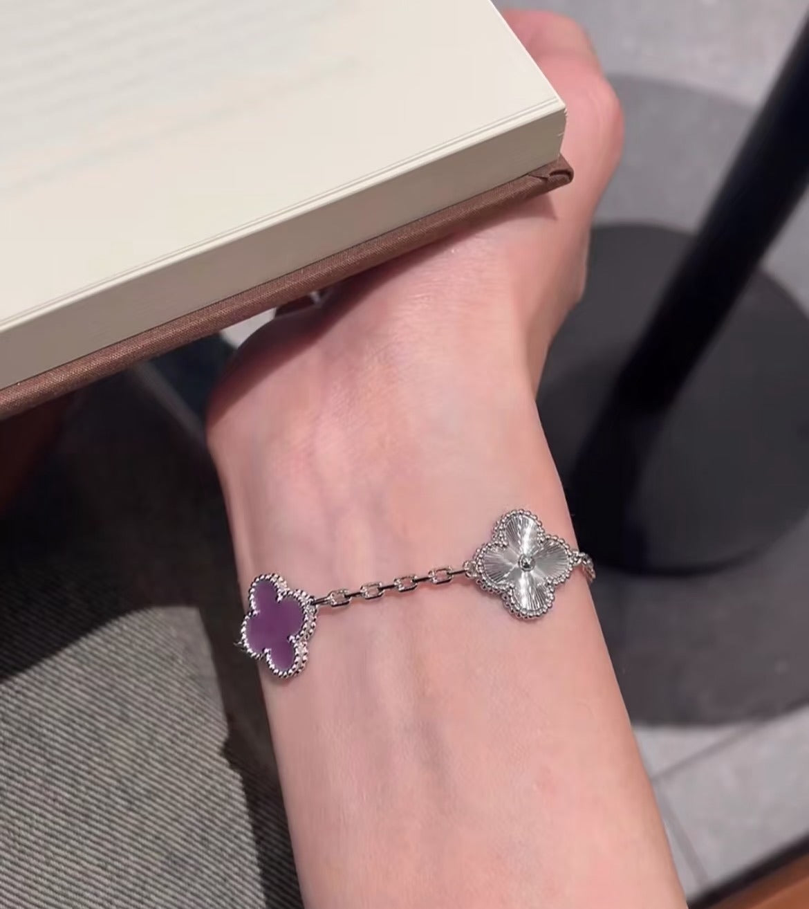 Laser Interval Violet Five Flowers Bracelet