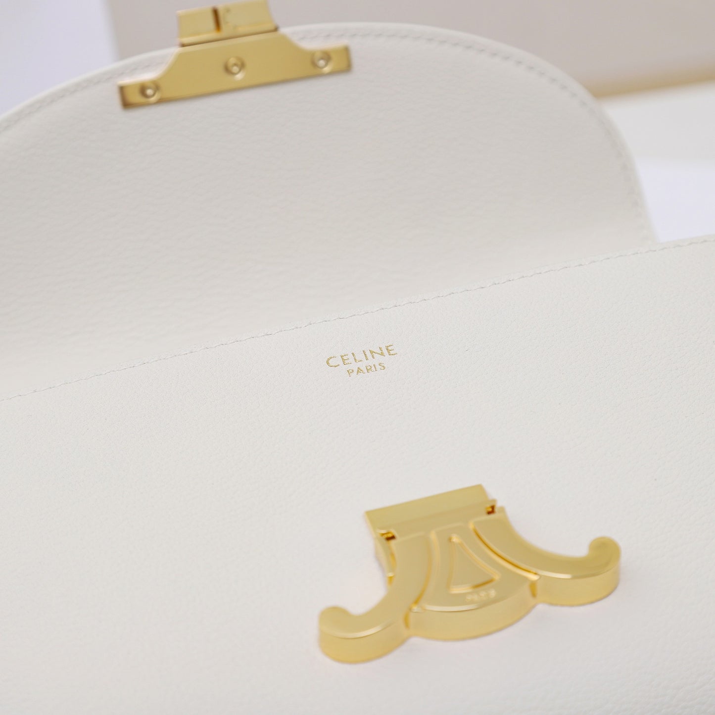 CE 25 Cowhide gold buckle shoulder bag