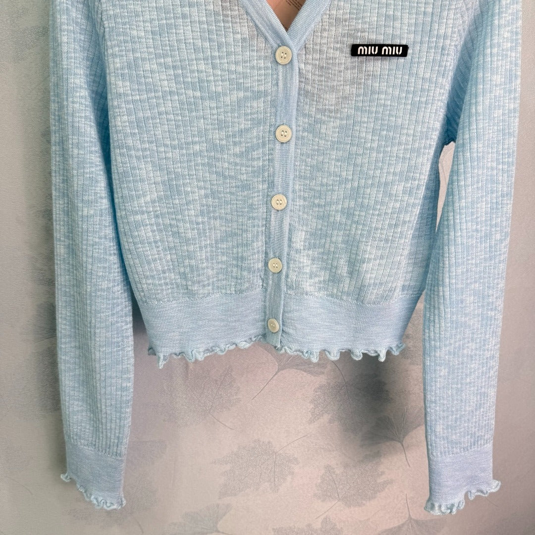 M 25 Short Thin Small Cardigan Long Sleeve