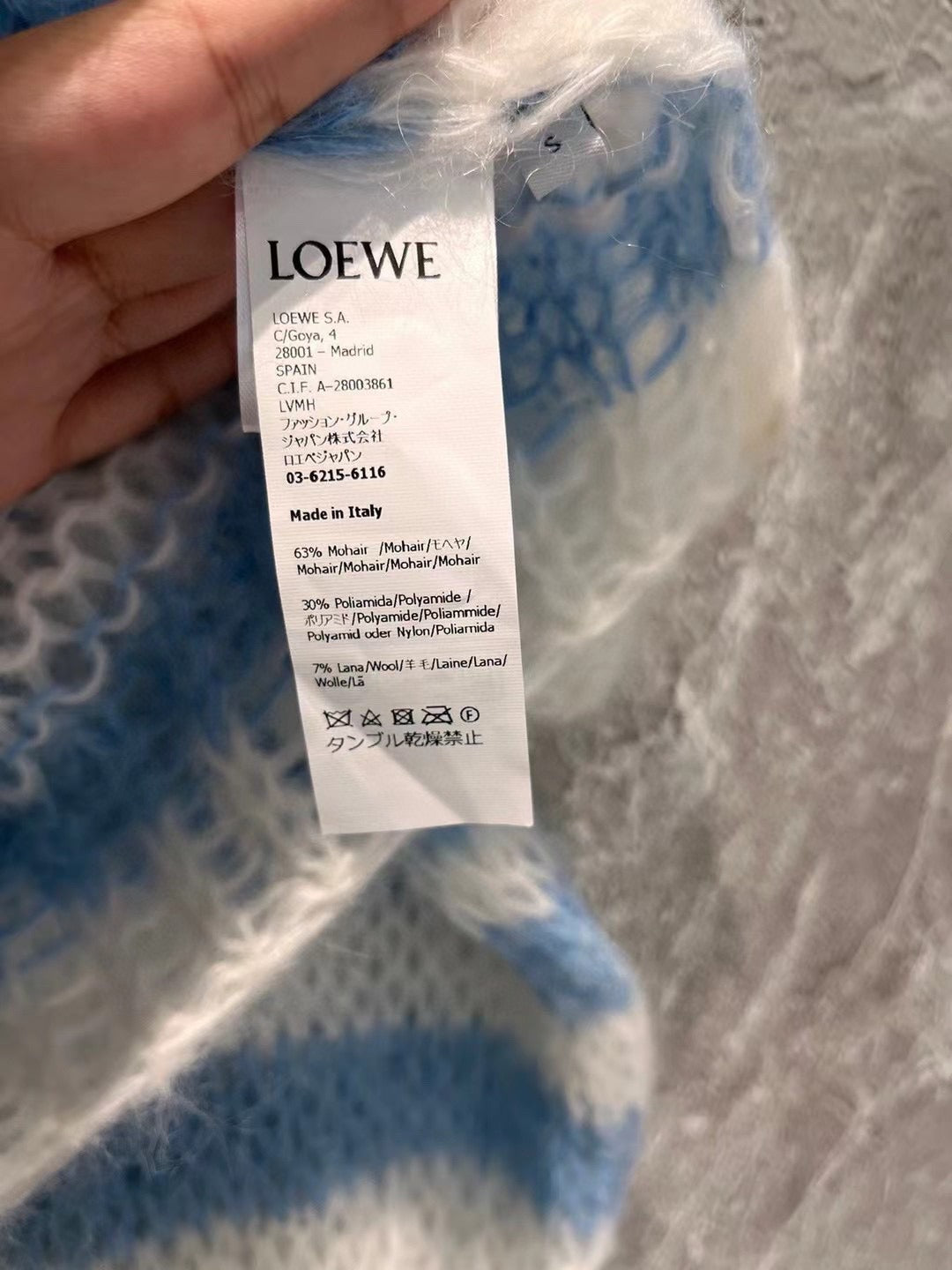 LO 25 Lightweight blended blue mohair sweater