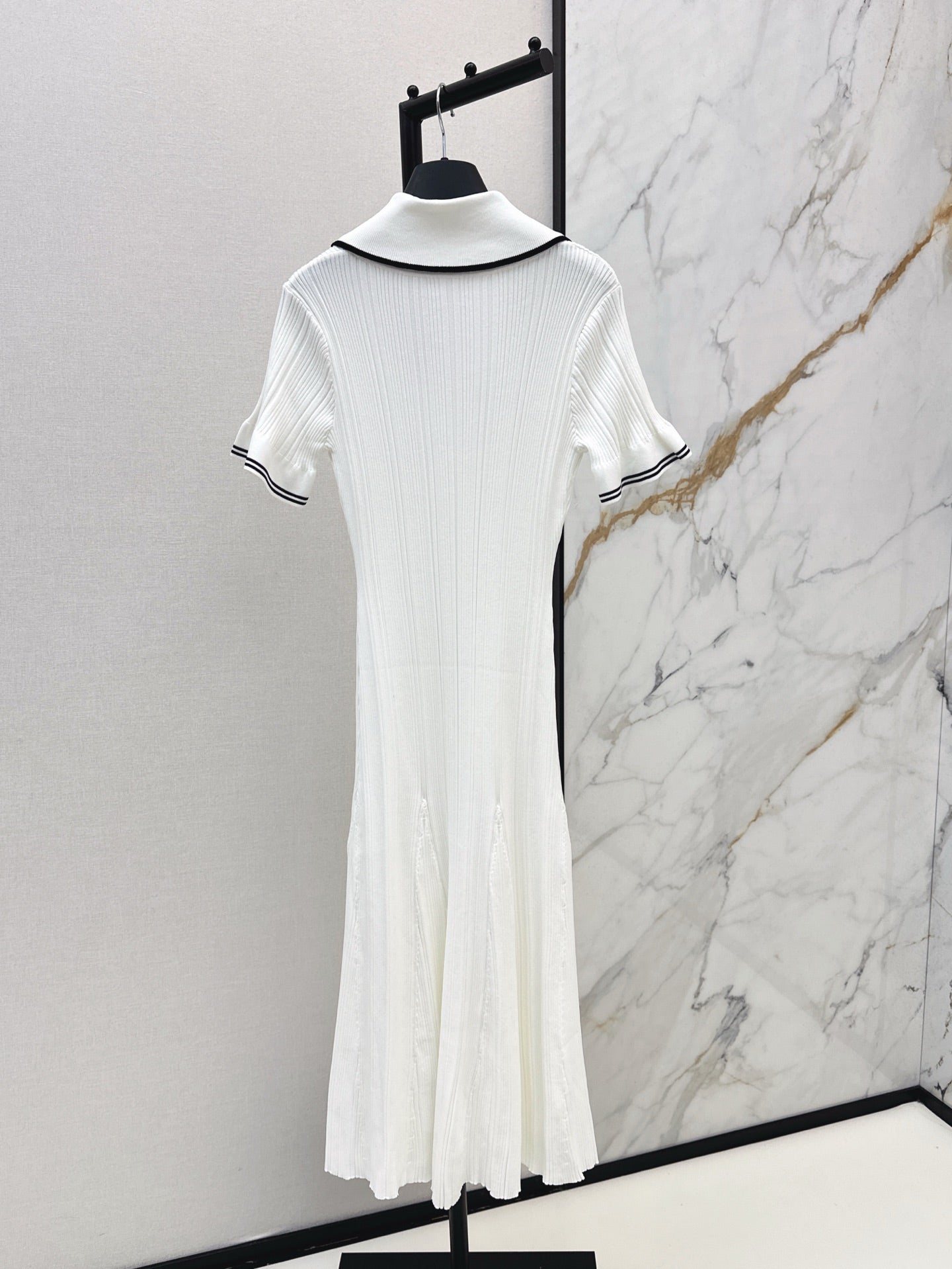 C 25SS Knitted dress(Black,white)
