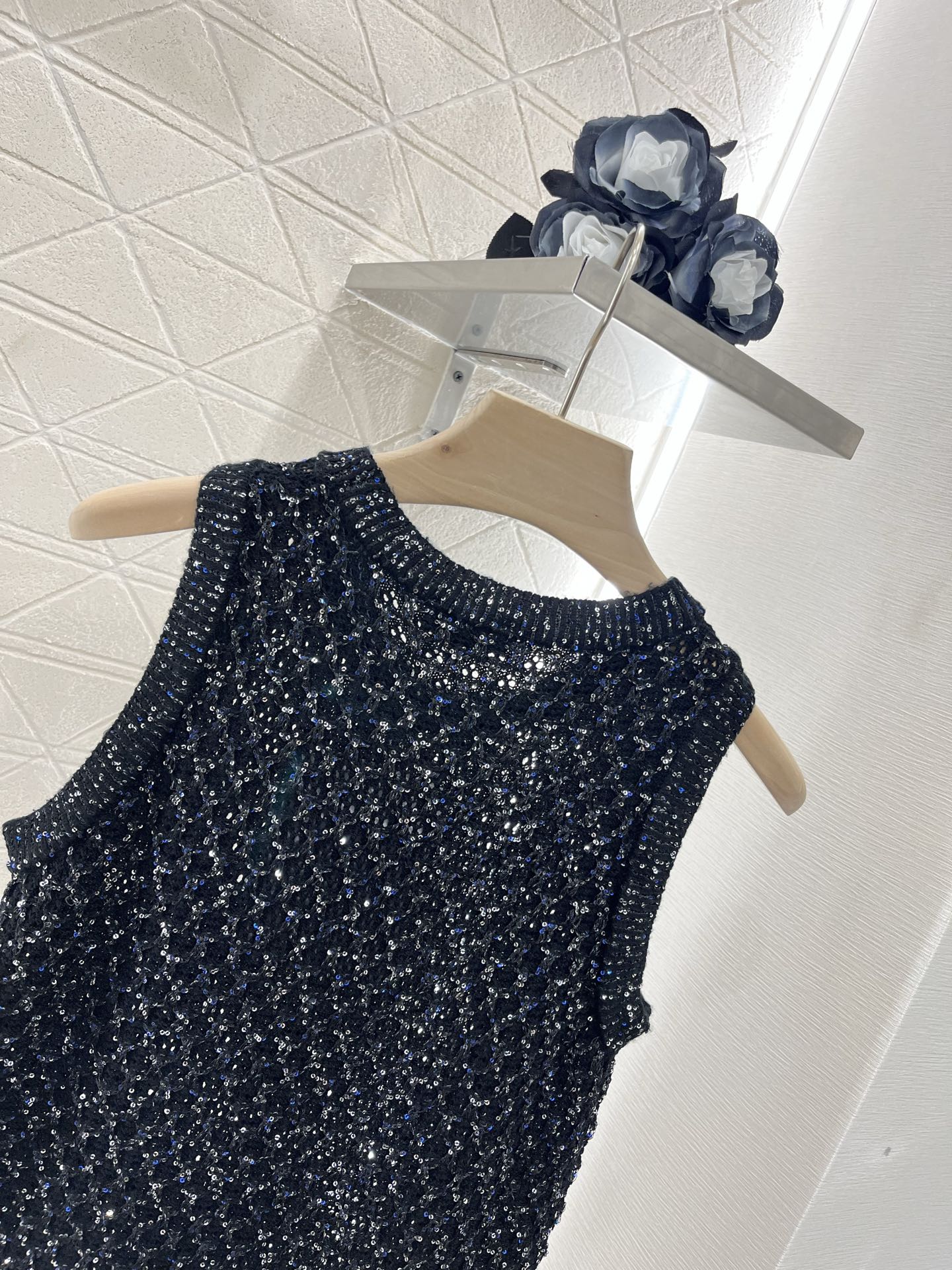 C*♥2025 new product Sequined hollow vest