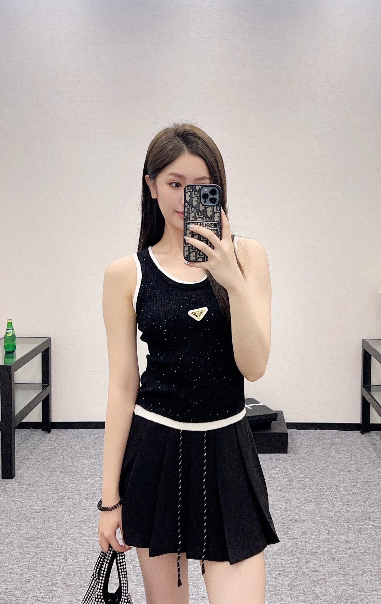 P 25 new product Fake two-piece knitted vest