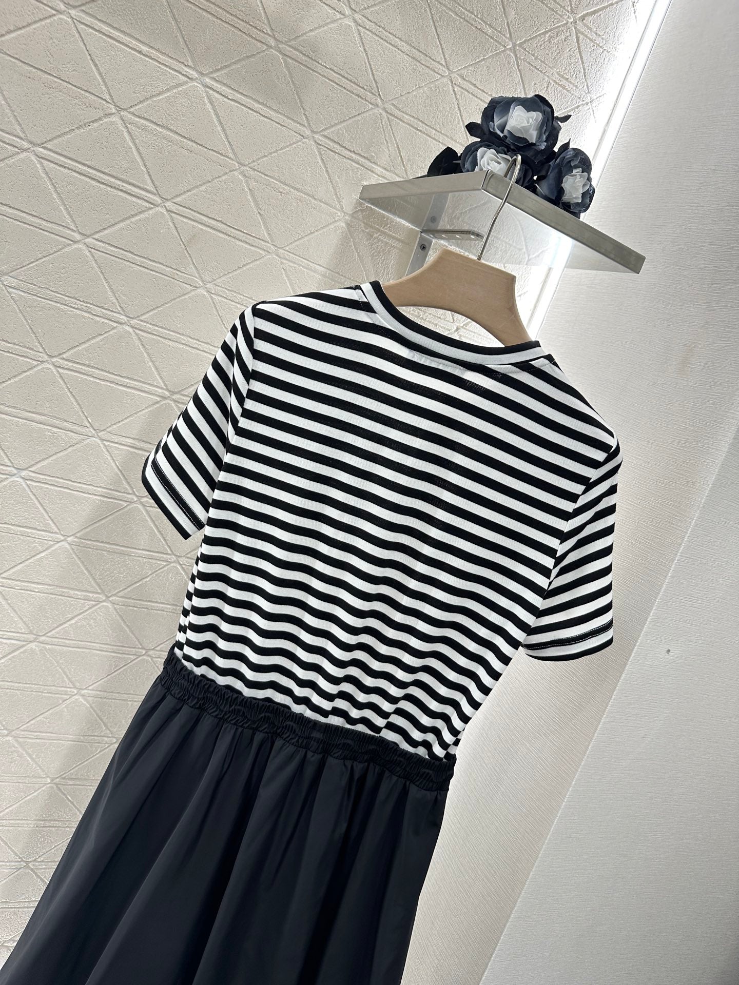P 2025 new products Striped dress