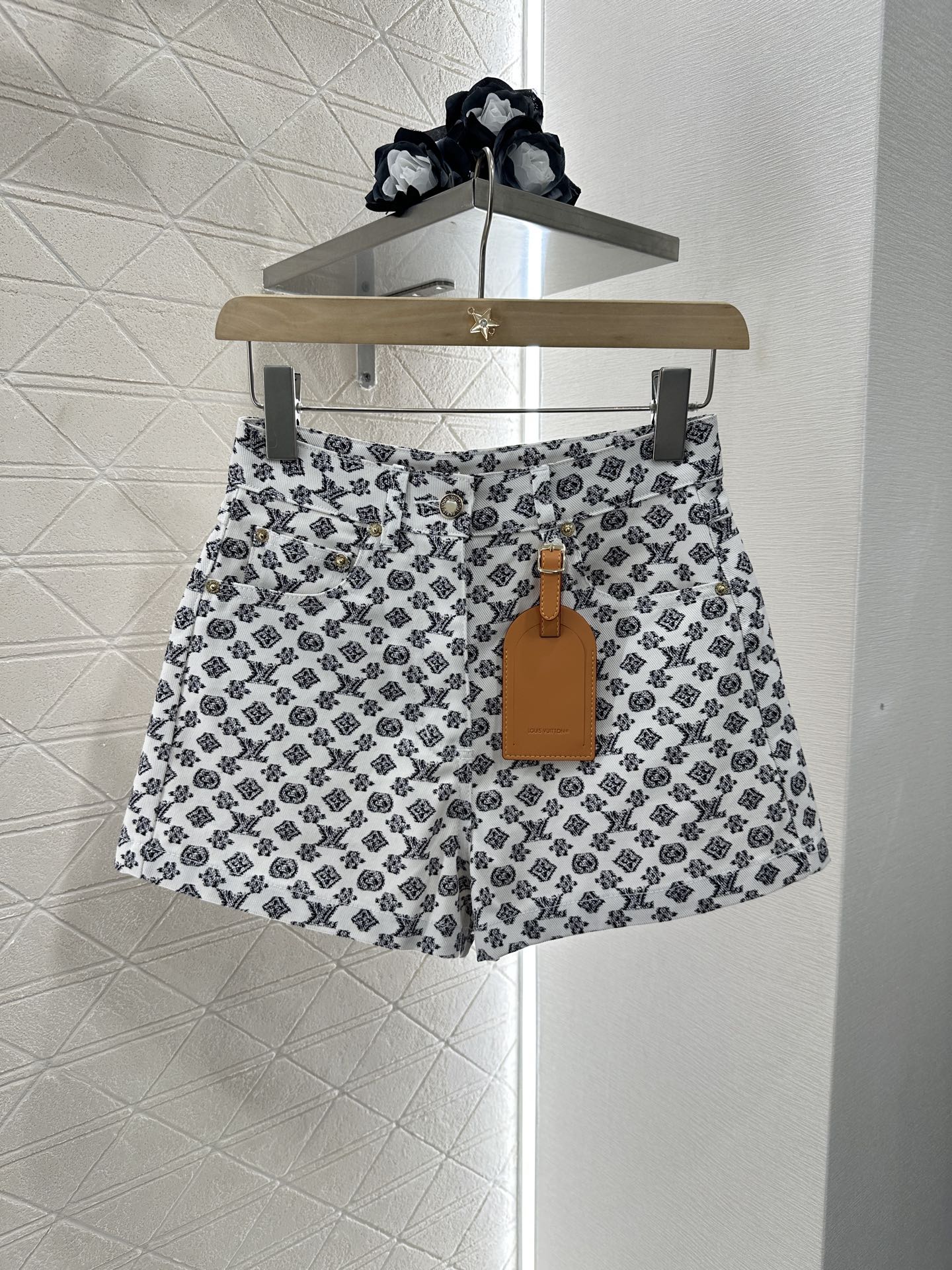 L 2025 new product Denim jacket and shorts set