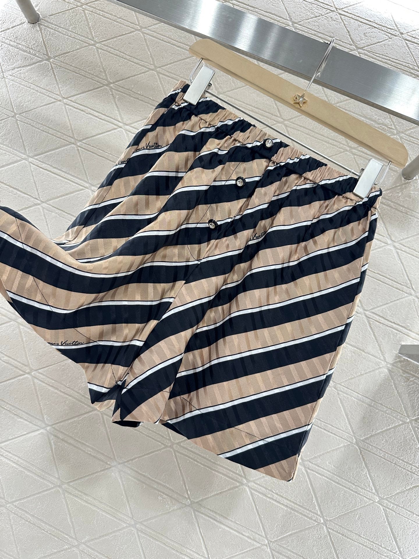 L 2025 new products Silk shorts