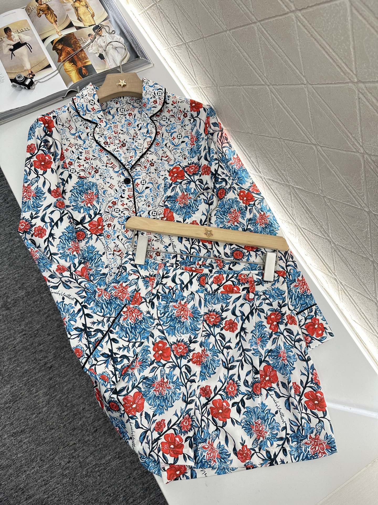 L 2025 neue Produkte Shirt und Shorts Set